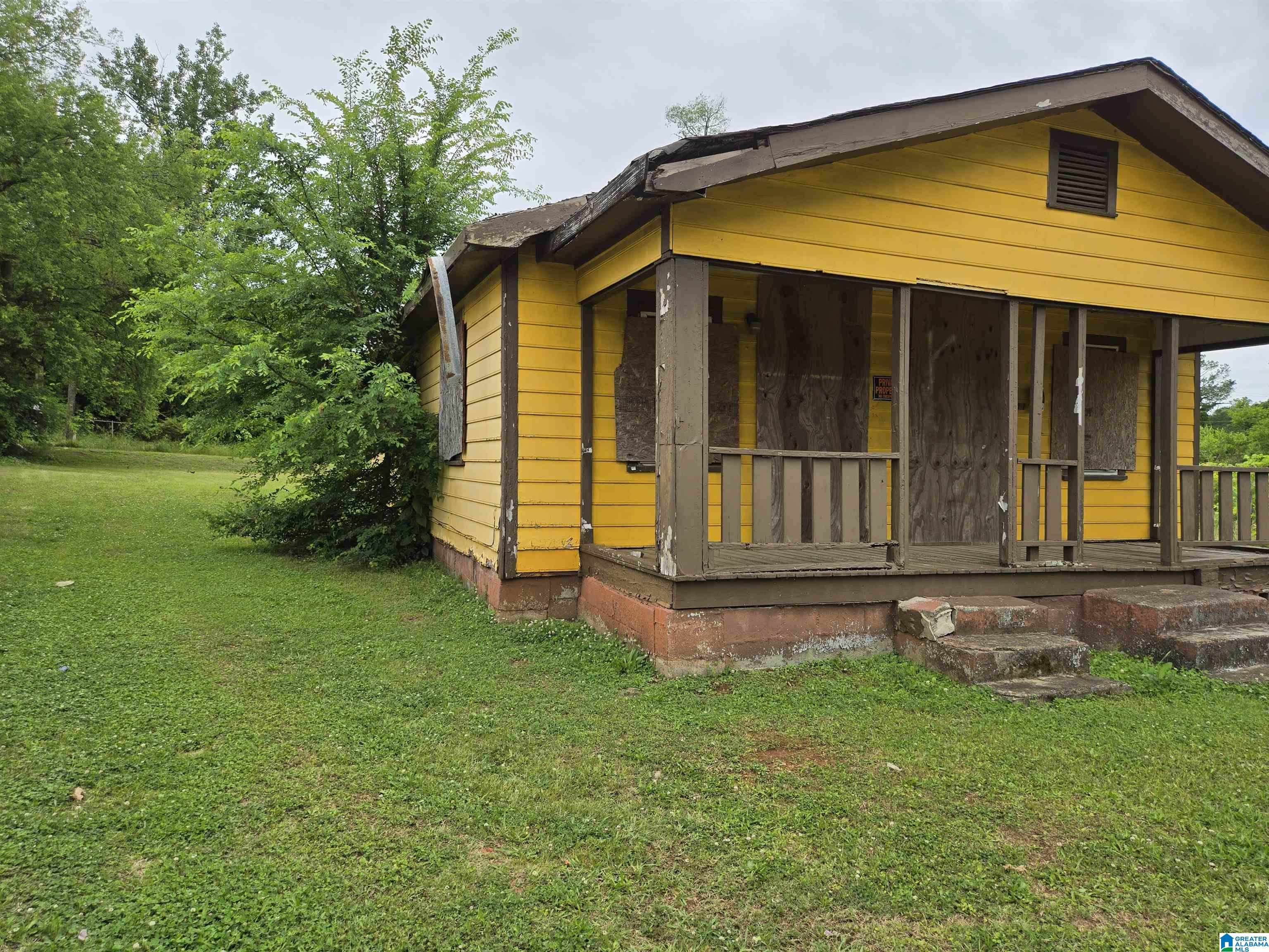 Homes for sale in Birmingham, AL | 2509 College Avenue Sw, Birmingham, AL 35211 | MLS# 21453621
