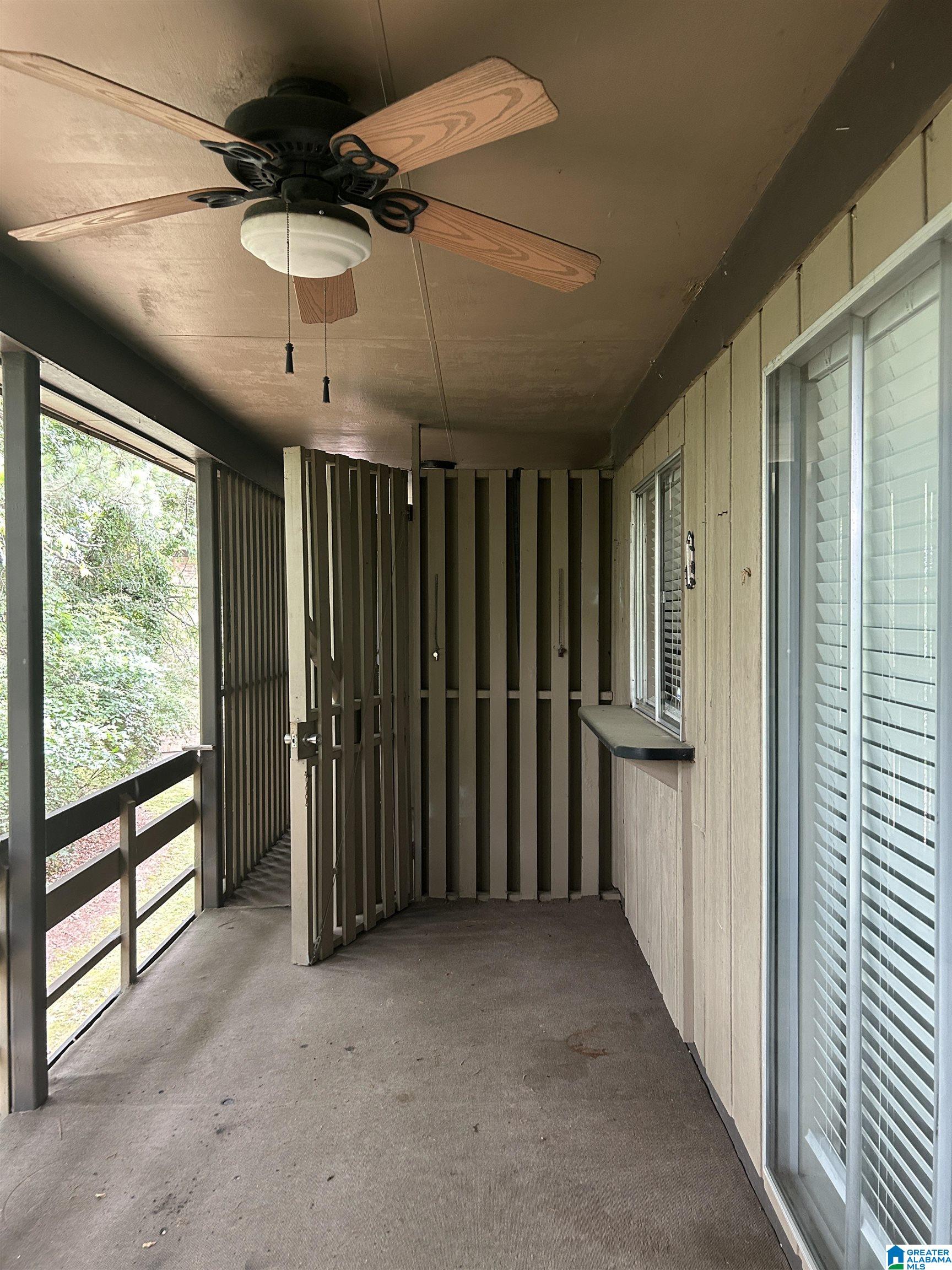 Homes for sale in Hoover, AL | 3101 Lorna Road #422, Hoover, AL 35216 | MLS# 21453659