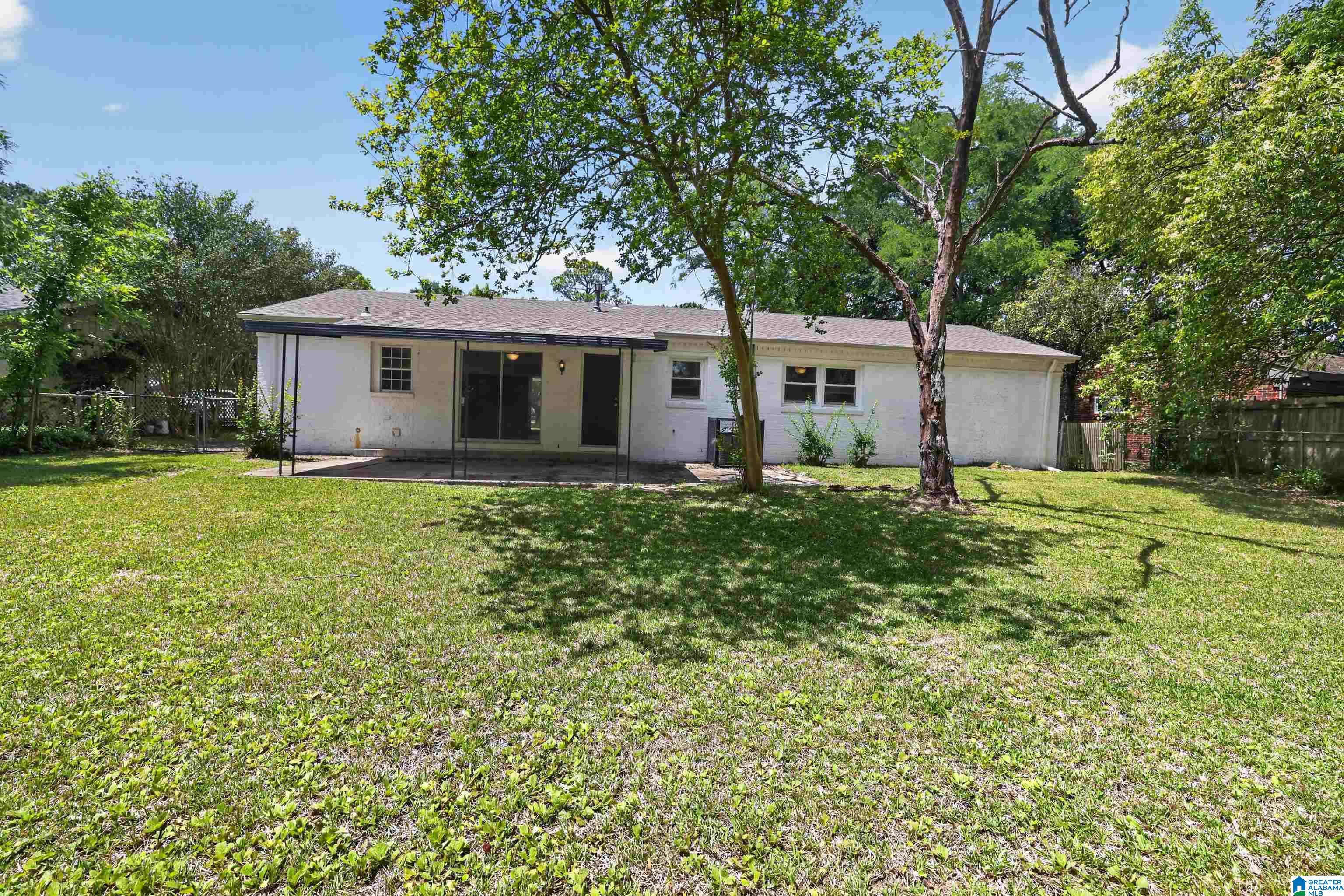 Photo 2 of Sale Pending at 3114 Guymar Rd, Montgomery, AL 36111 | MLS# 21453720 | Listing updated on 2026-08-24