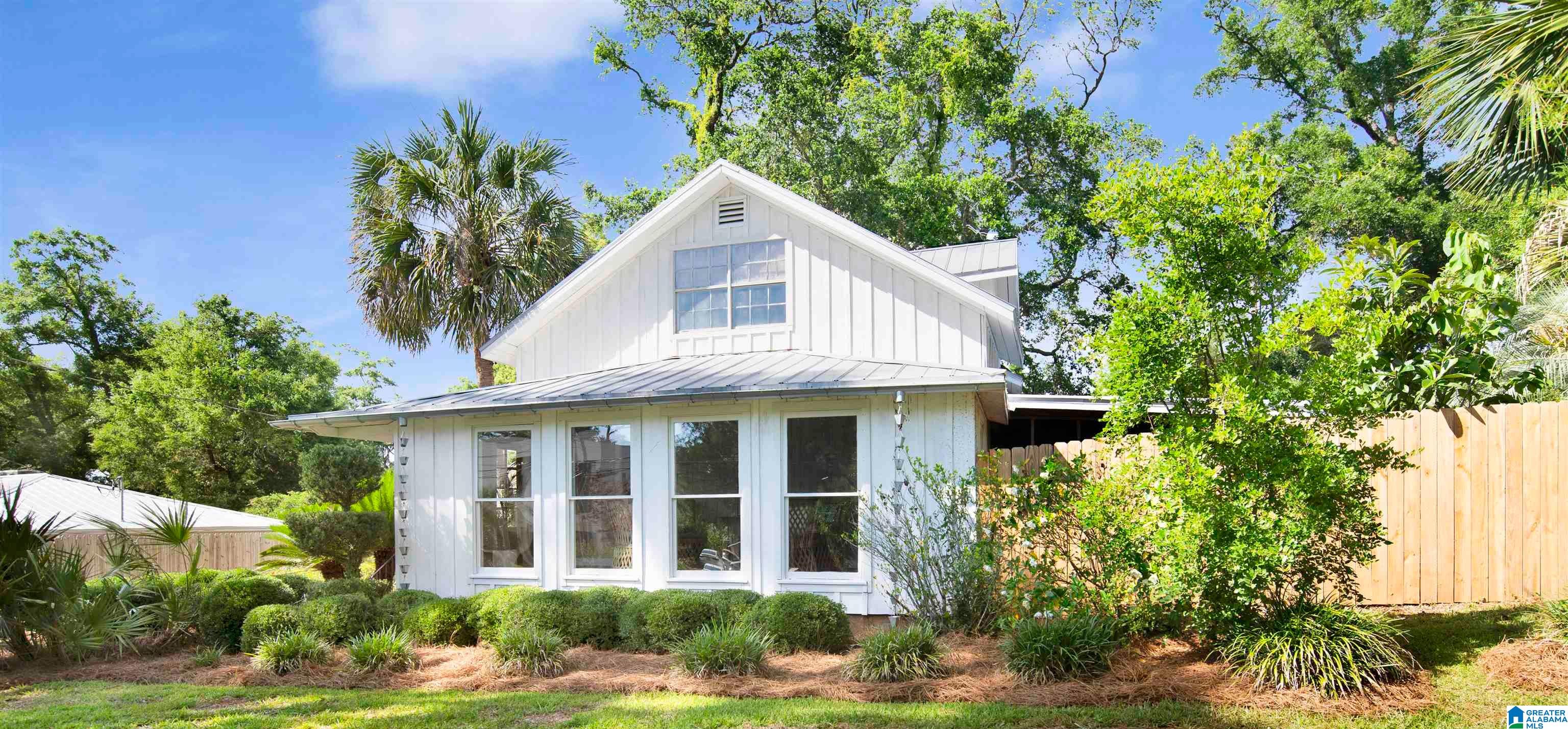 Homes for sale in Fairhope, AL | 153 Orange Avenue, Fairhope, AL 36532 | MLS# 21453822