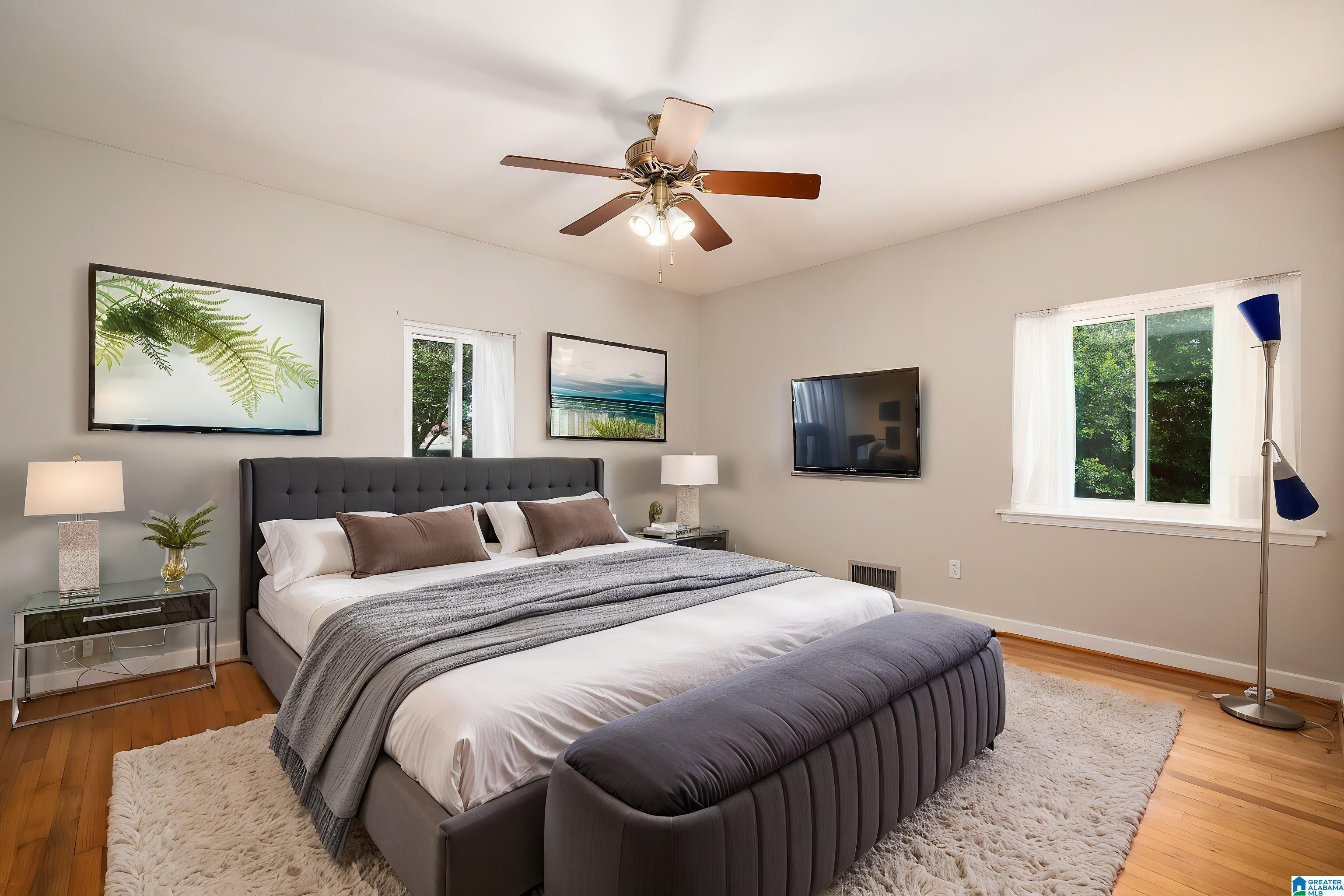 Photo 3 of Sale Pending at 1145 Center St N, Birmingham, AL 35204 | MLS# 21453824 | Listing updated on 2026-08-03