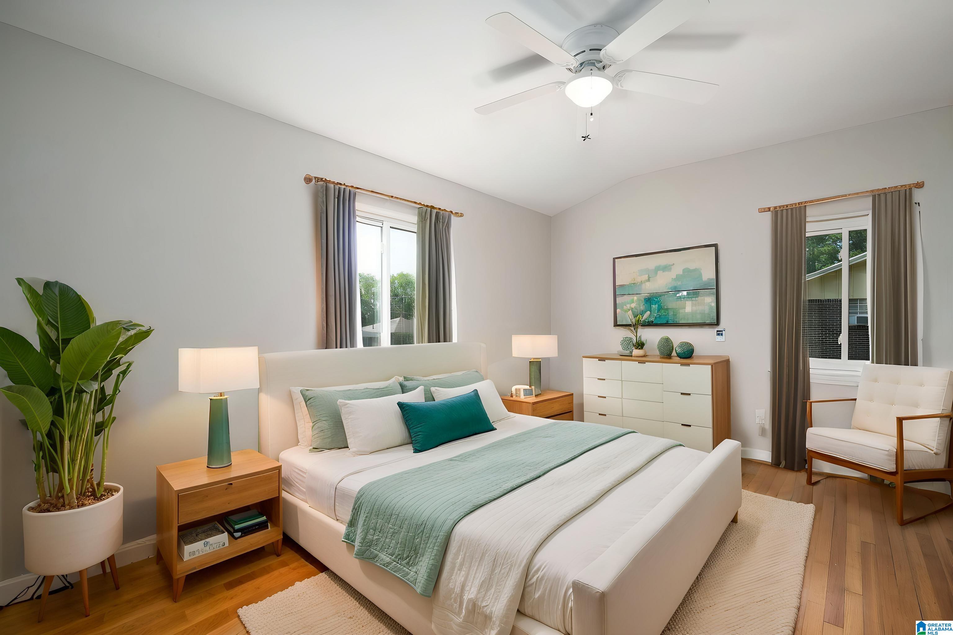 Photo 4 of Sale Pending at 1145 Center St N, Birmingham, AL 35204 | MLS# 21453824 | Listing updated on 2026-08-03