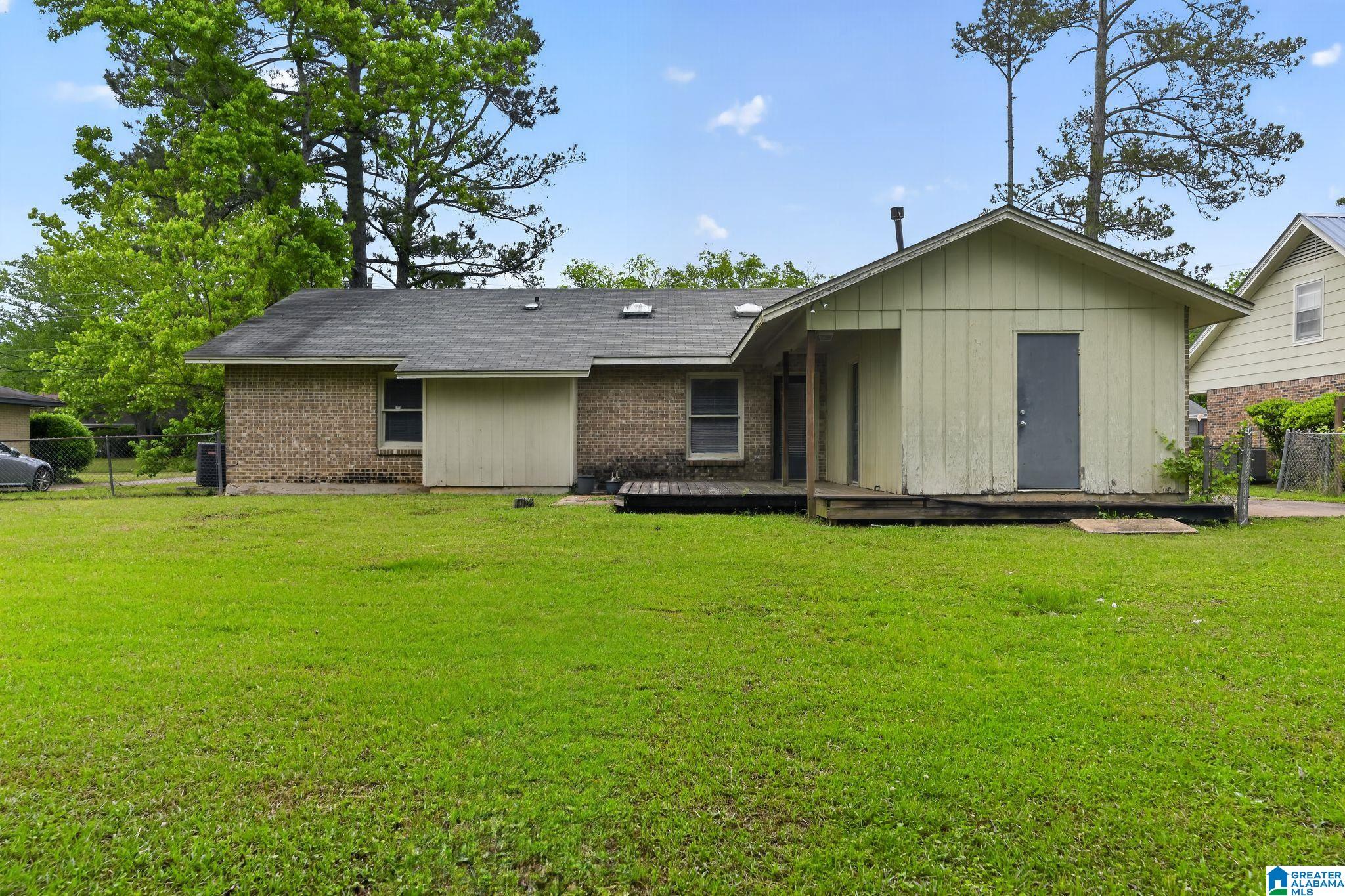 Photo 3 of Sale Pending at 3328 Cross Crk Dr, Montgomery, AL 36116 | MLS# 21453853 | Listing updated on 2026-06-15