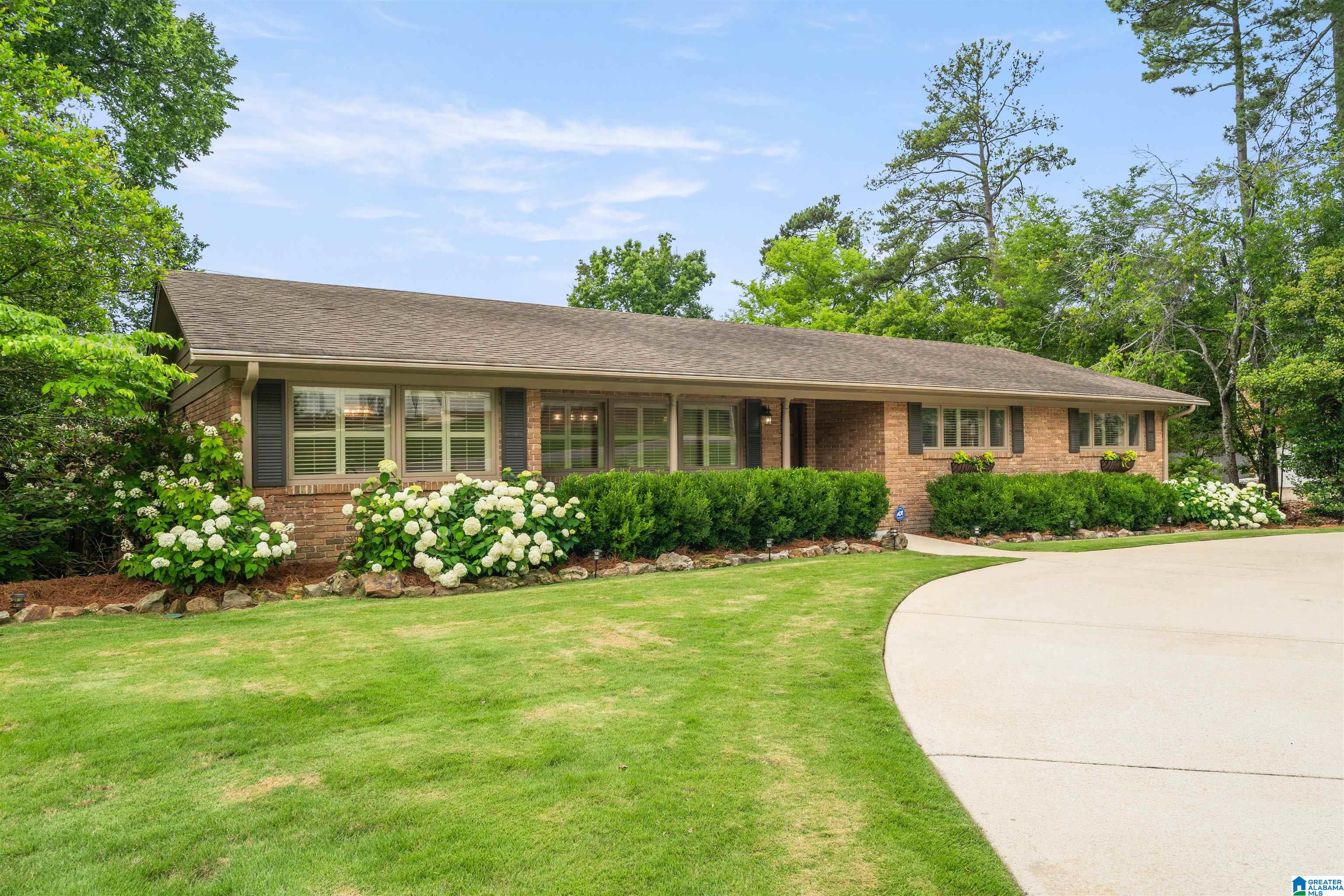 Photo 3 of Sale Pending at 3629 Westbury Rd, Mountain Brk, AL 35223 | MLS# 21453961 | Listing updated on 2026-07-20