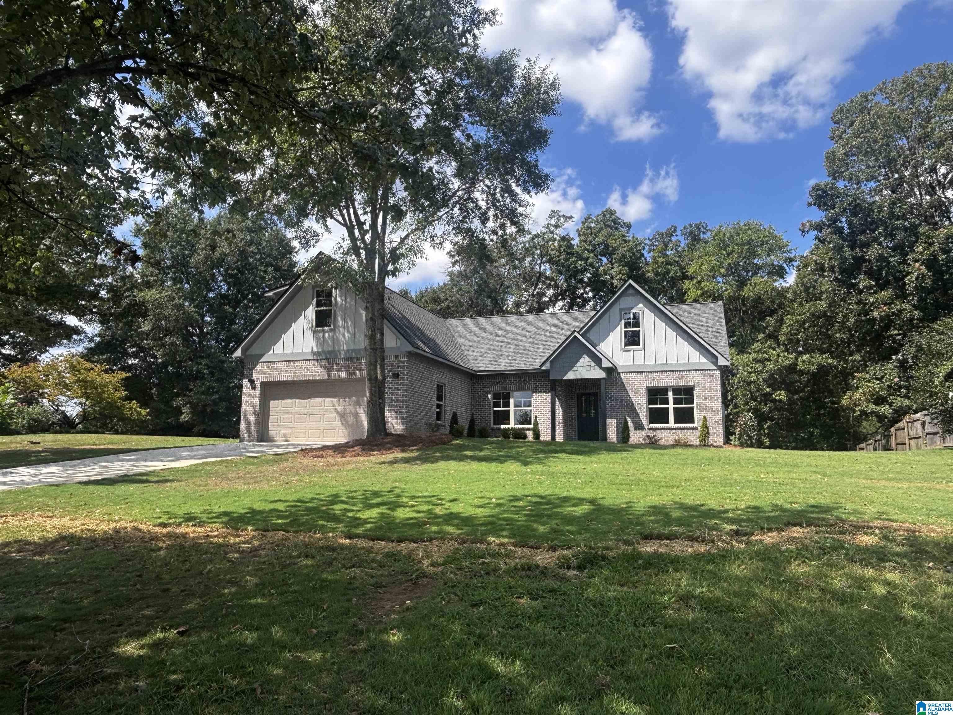 1st image of 521 13th Street Sw, Alabaster, AL 35007 | MLS# 21454018
