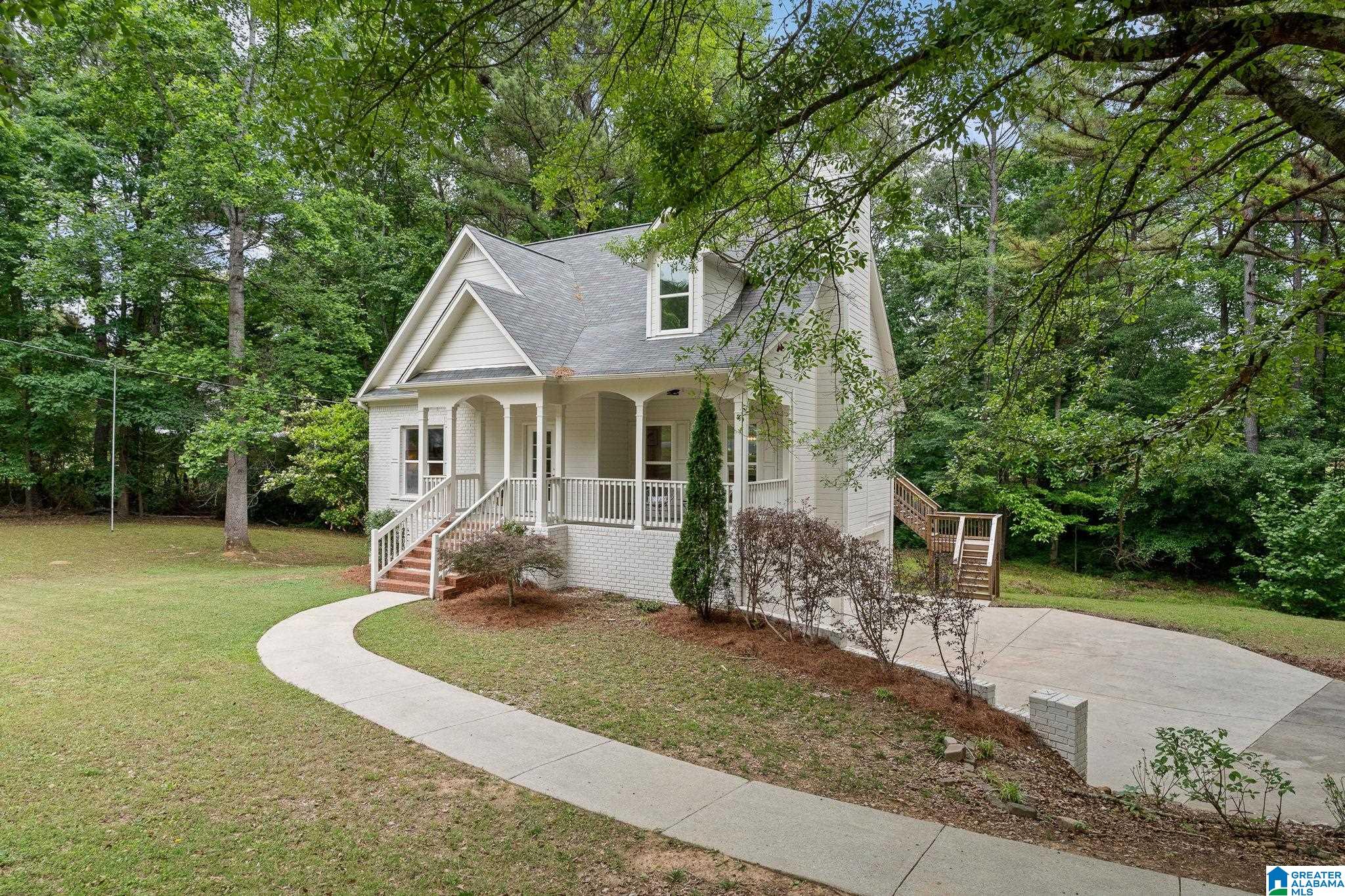 Photo 1 of Single family home for sale at 201 Shelby Forest Cir, Chelsea, AL 35043 | MLS# 21454037 | Listing updated on 2026-08-22