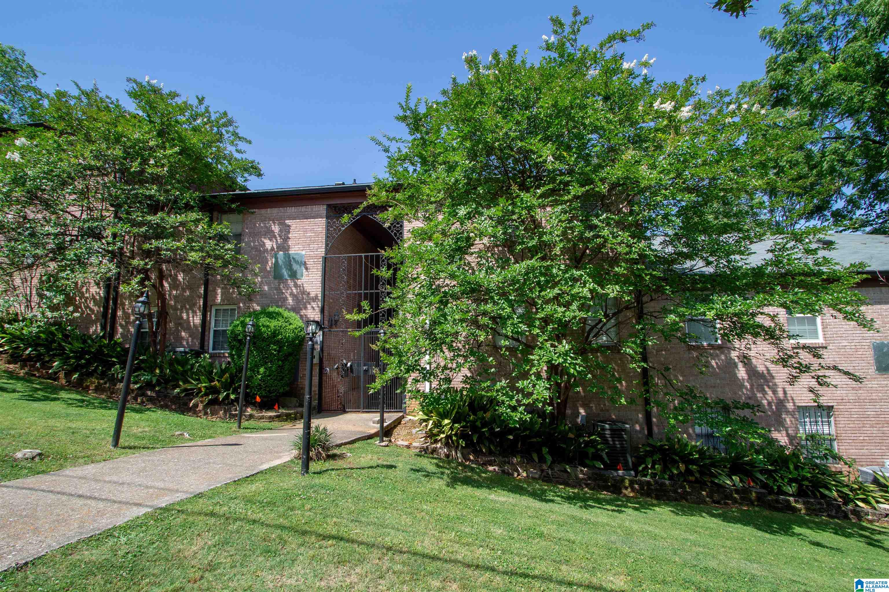 Homes for sale in Birmingham, AL | 1570 15th Street S #1570, Birmingham, AL 35205 | MLS# 21454083