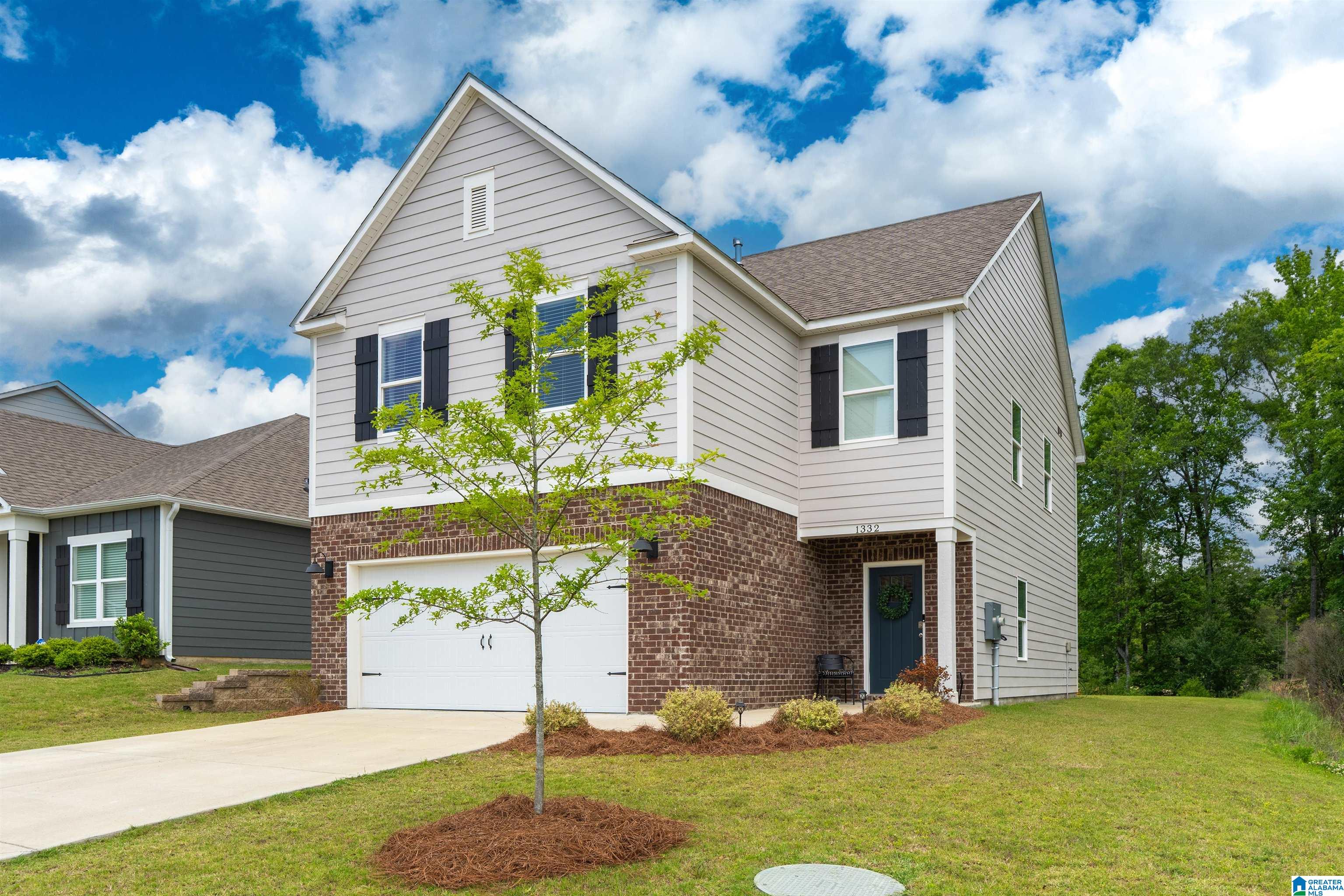 Photo 2 of Single family home for sale at 1332 Chelsea Park Trl, Chelsea, AL 35043 | MLS# 21454085 | Listing updated on 2026-06-20