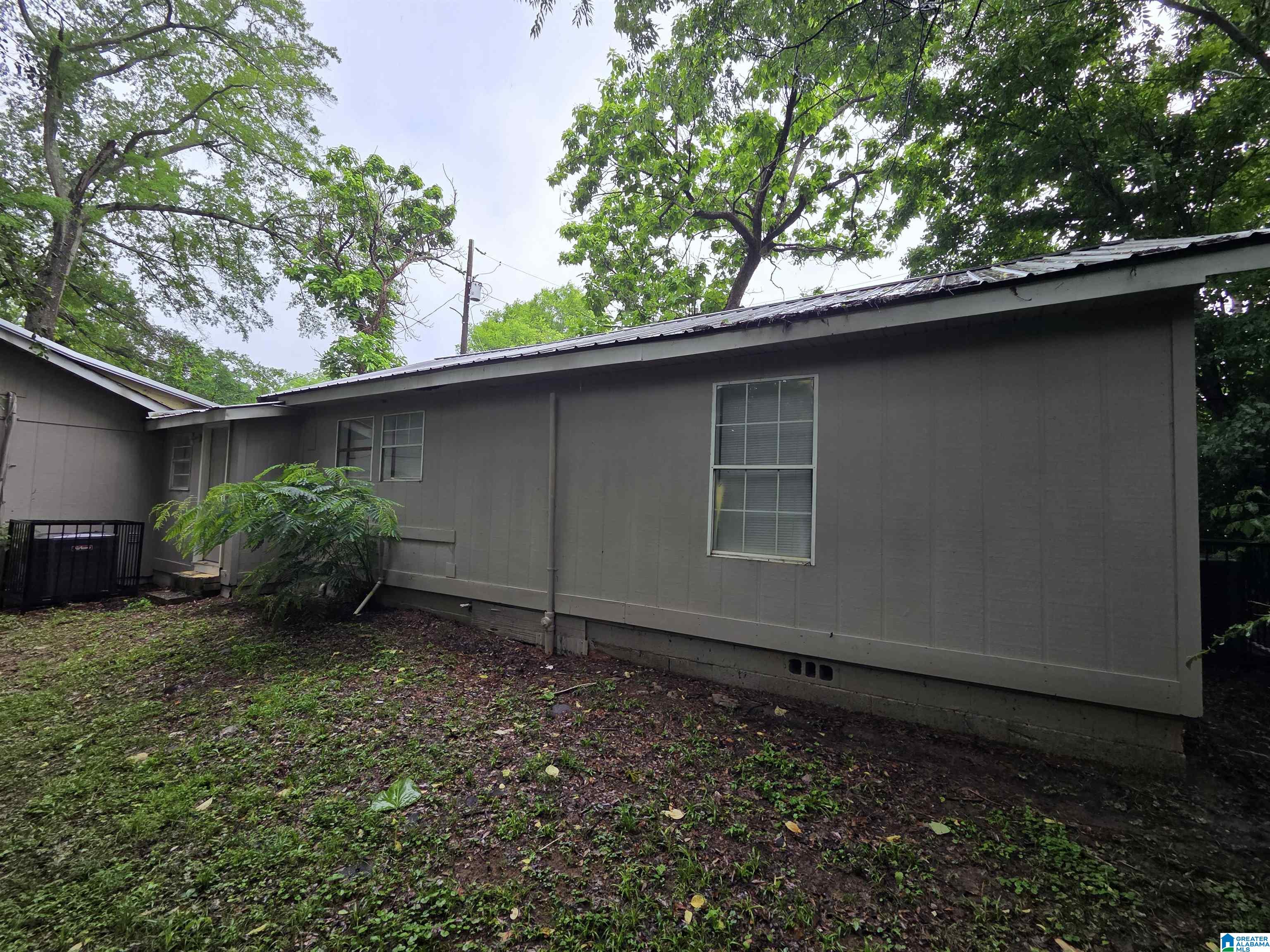 5th image of 27 1St Street Ne, Graysville, AL 35073 | MLS# 21454086