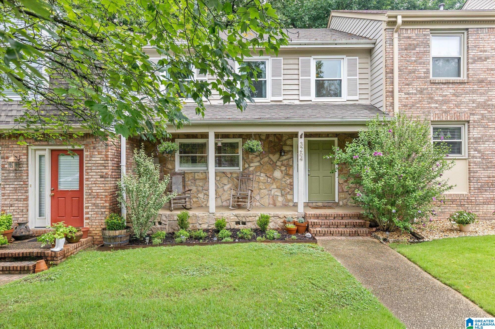 Homes for sale in Vestavia, AL | 3264 Overton Manor Dr, Vestavia, AL 35243 | MLS# 21454122