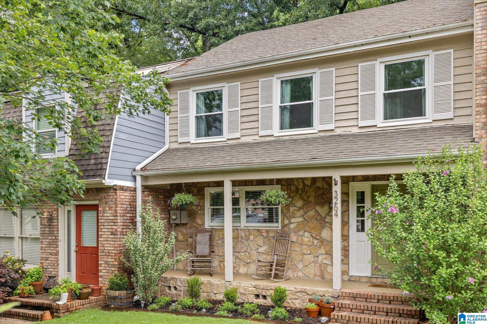 Homes for sale in Vestavia, AL | 3264 Overton Manor Dr, Vestavia, AL 35243 | MLS# 21454122