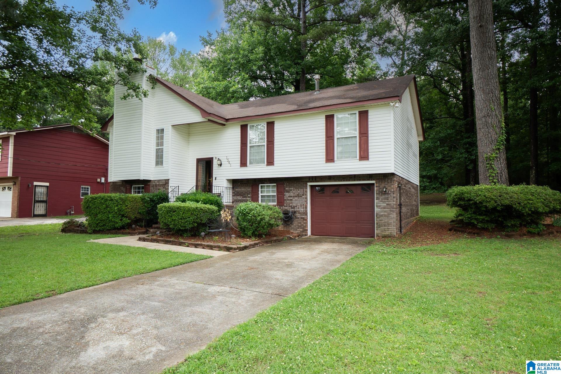 Homes for sale in Dolomite, AL | 1541 W Smithfield Lane, Dolomite, AL 35061 | MLS# 21454152