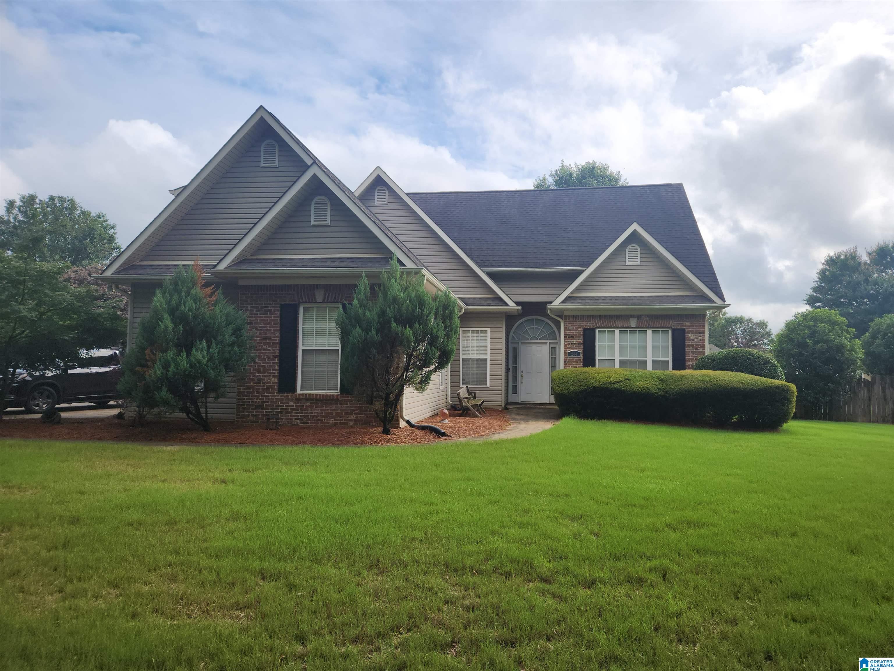 1st image of 204 Sunrise Court, Alabaster, AL 35007 | MLS# 21454153