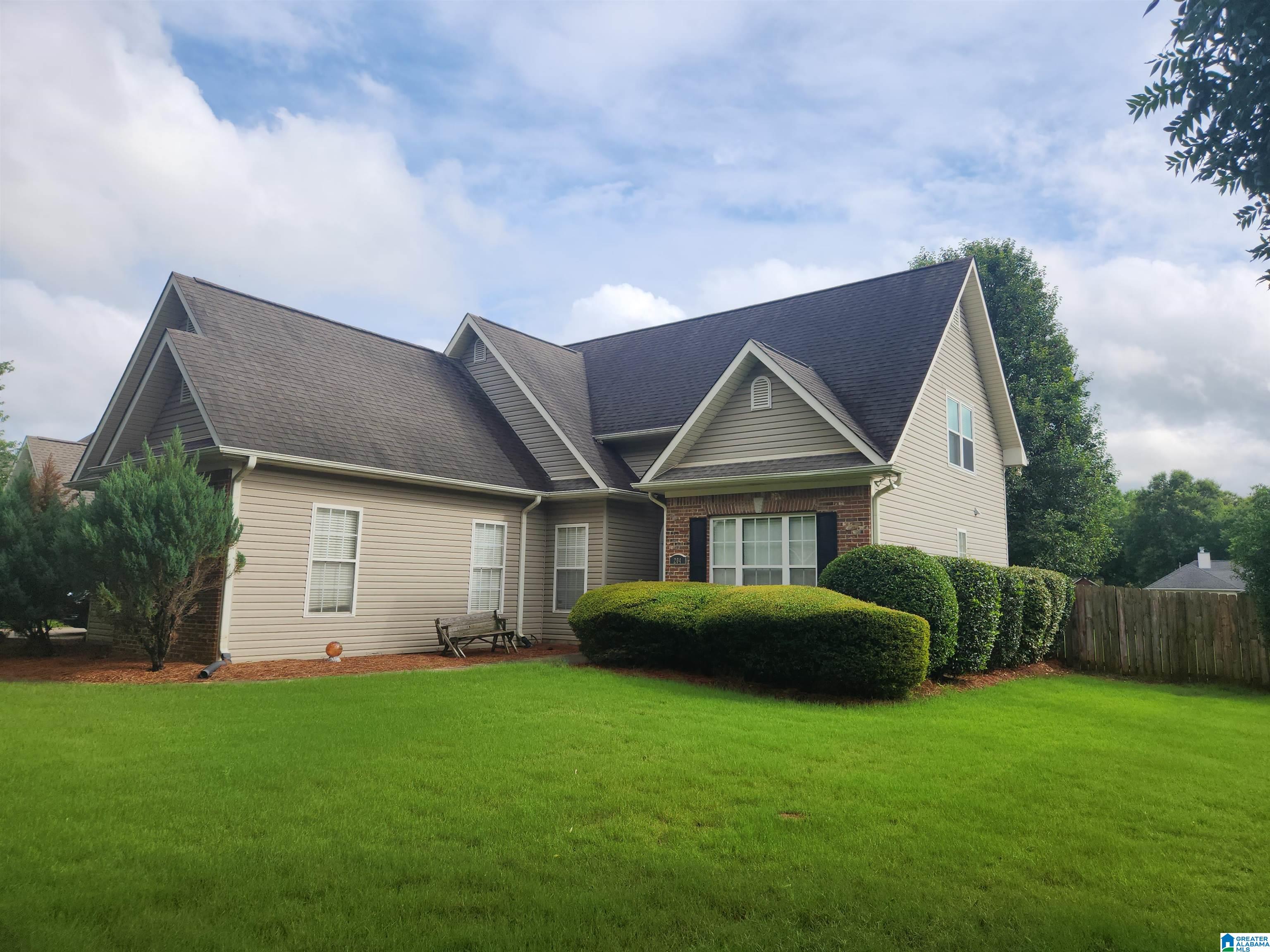 2nd image of 204 Sunrise Court, Alabaster, AL 35007 | MLS# 21454153