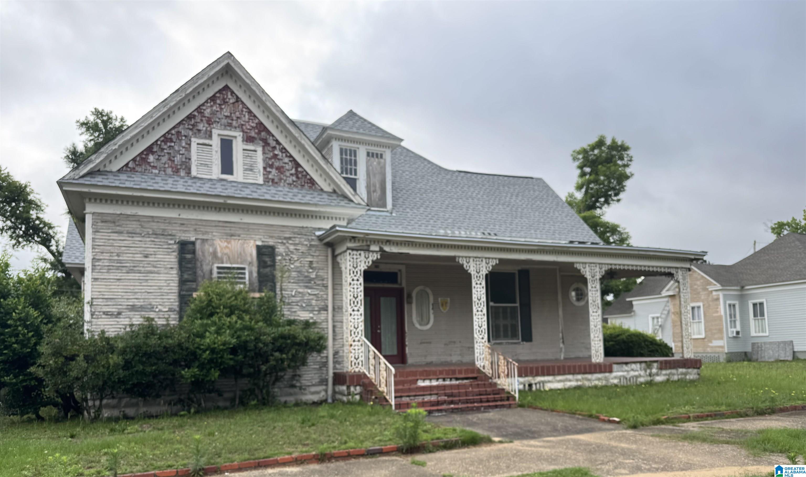 Homes for sale in Selma, AL | 710 Pettus Street, Selma, AL 36701 | MLS# 21454206
