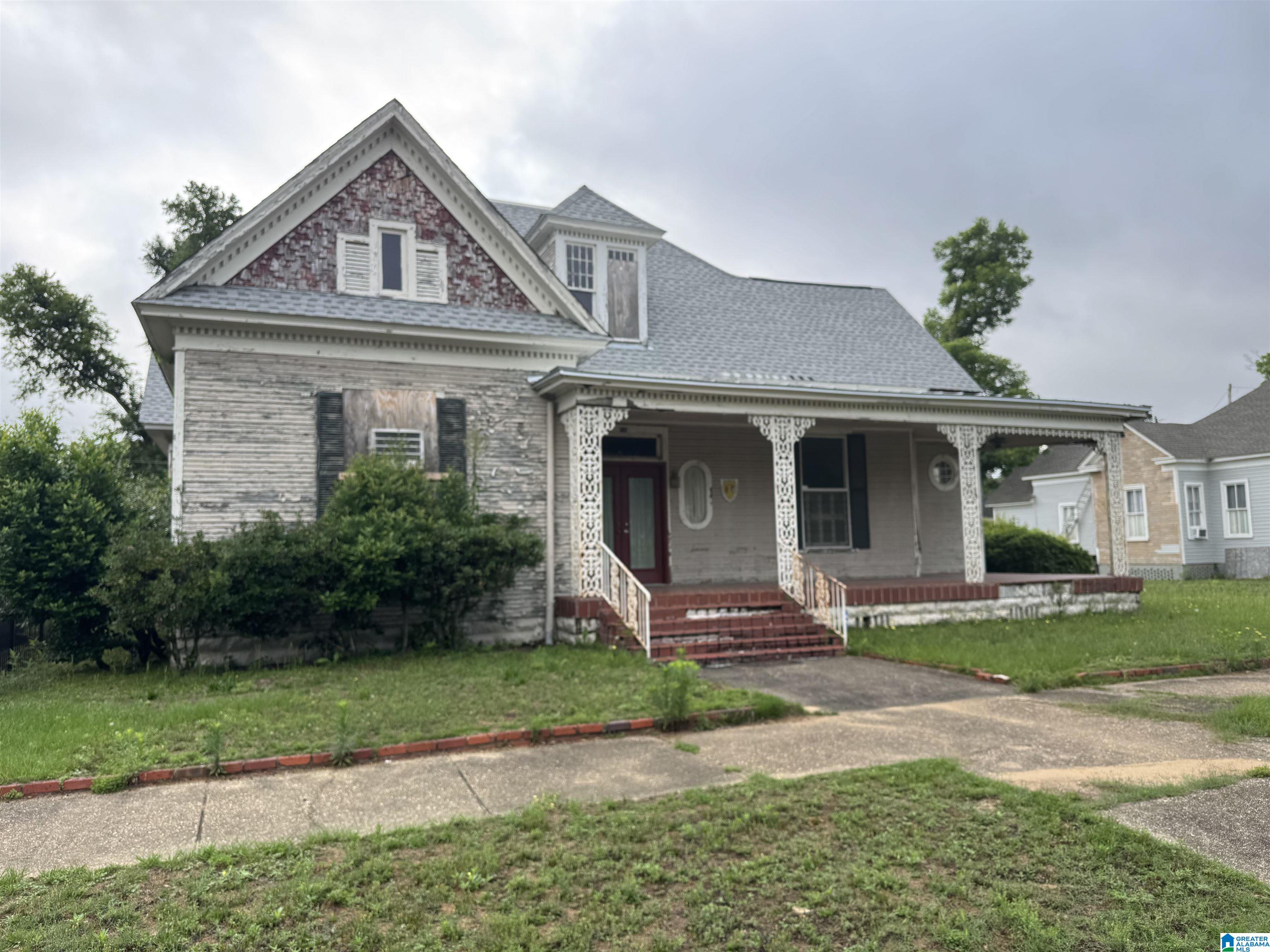 Homes for sale in Selma, AL | 710 Pettus Street, Selma, AL 36701 | MLS# 21454206