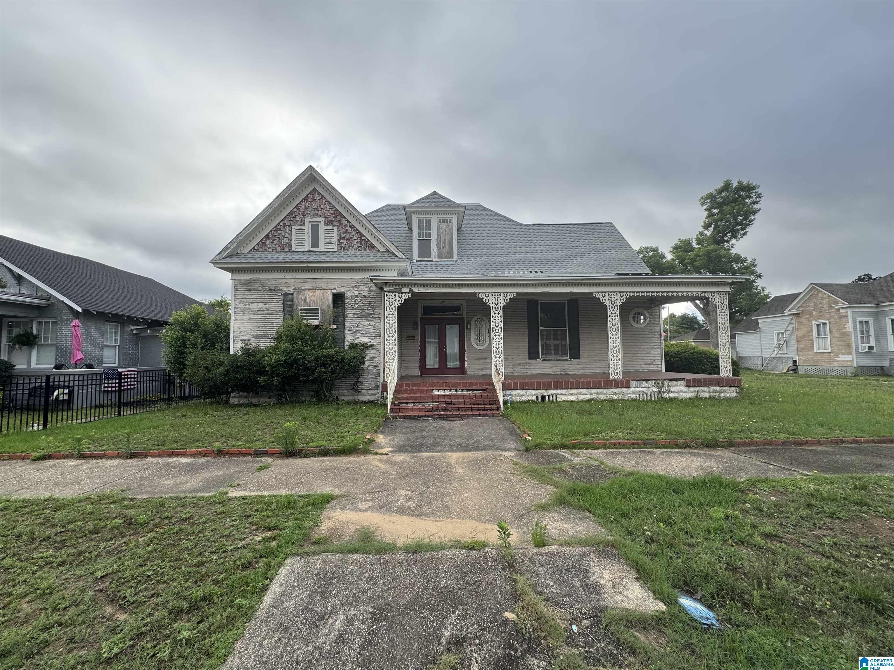 Homes for sale in Selma, AL | 710 Pettus Street, Selma, AL 36701 | MLS# 21454206