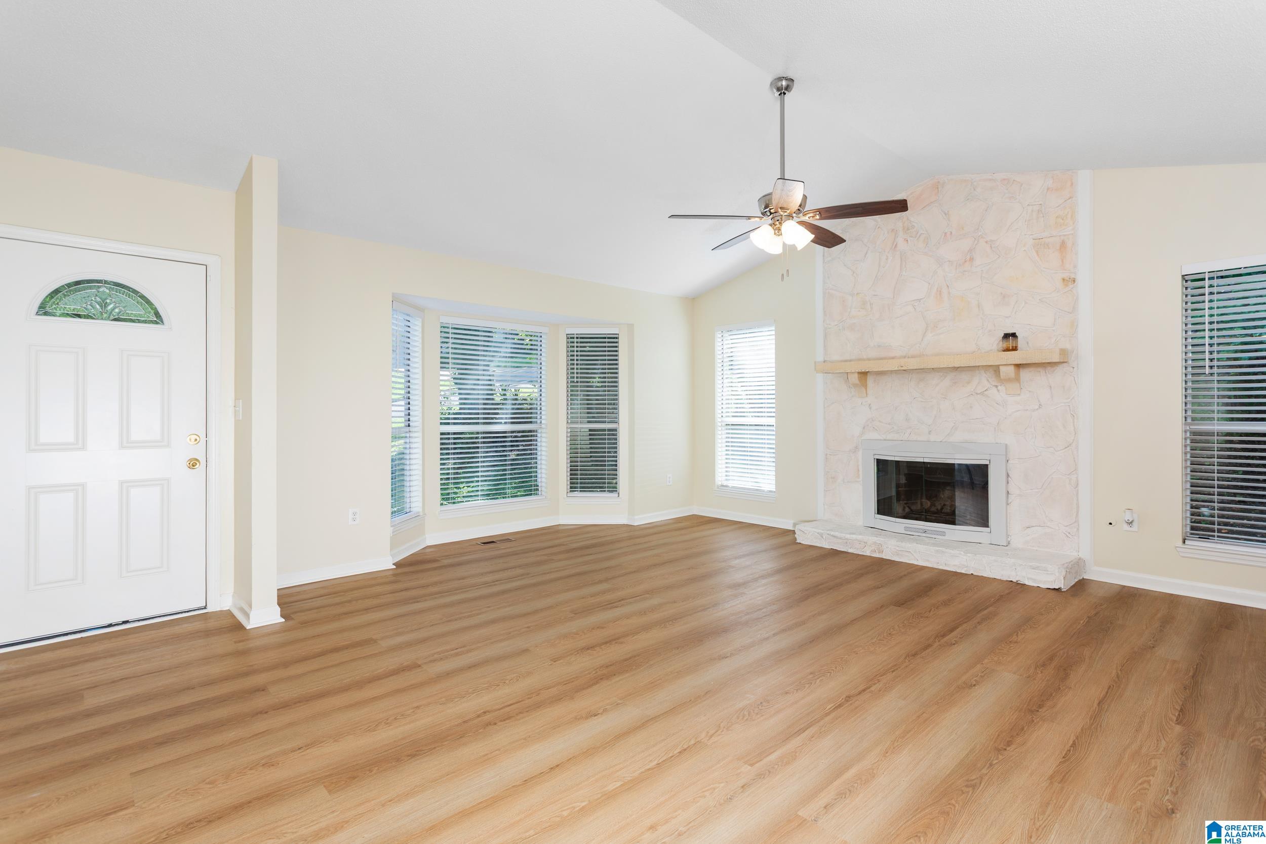 Photo 4 of Sale Pending at 1814 Satterwhite St, Birmingham, AL 35235 | MLS# 21454218 | Listing updated on 2026-08-01