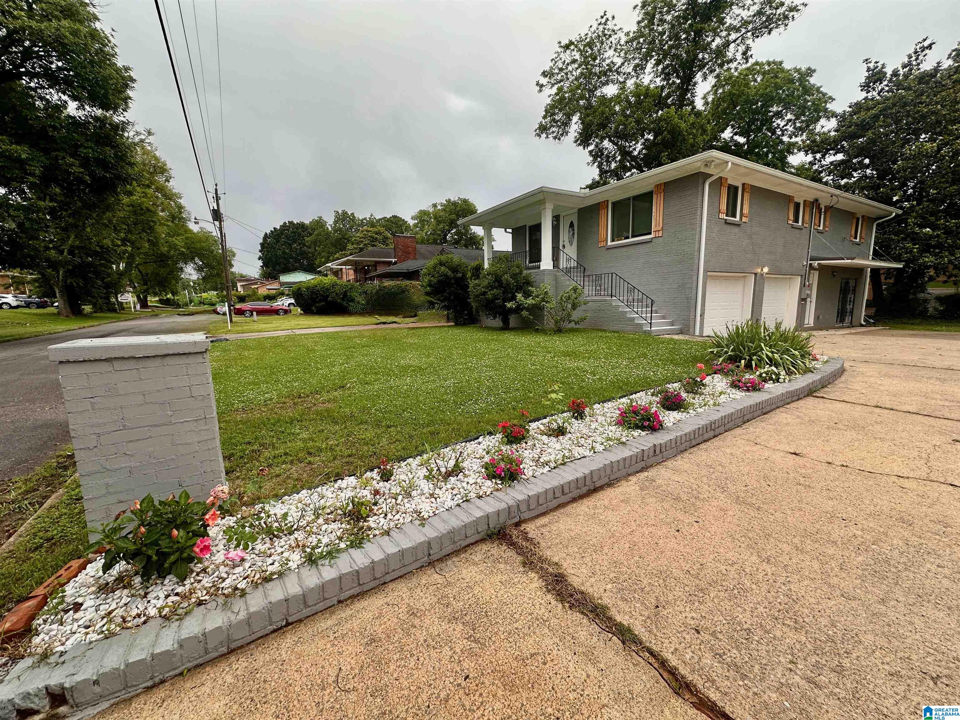Photo 3 of Sale Pending at 704 Goldwire Way SW, Birmingham, AL 35211 | MLS# 21454230 | Listing updated on 2026-08-21
