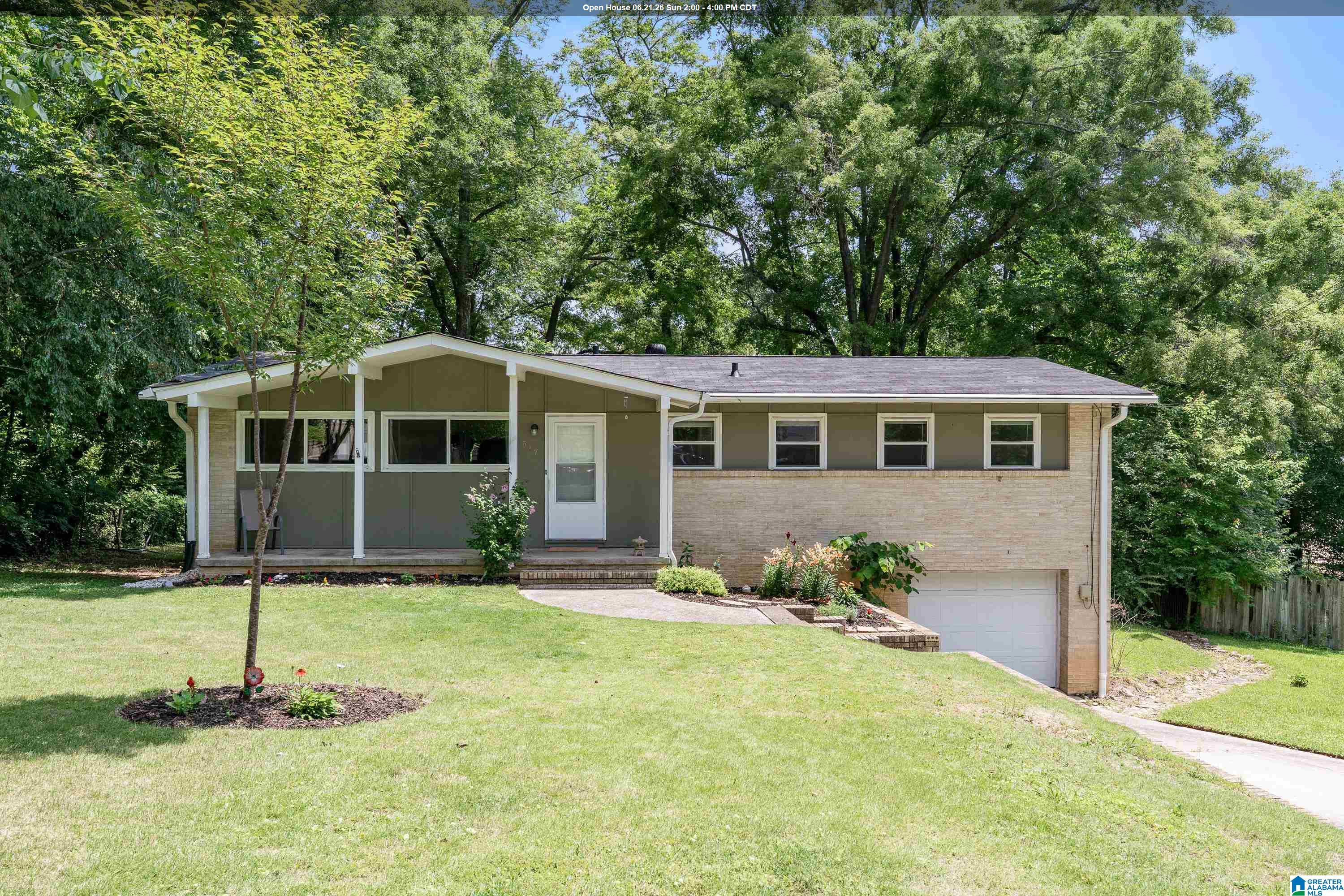 Homes for sale in Homewood, AL | 517 Edgecrest Dr, Homewood, AL 35209 | MLS# 21454232