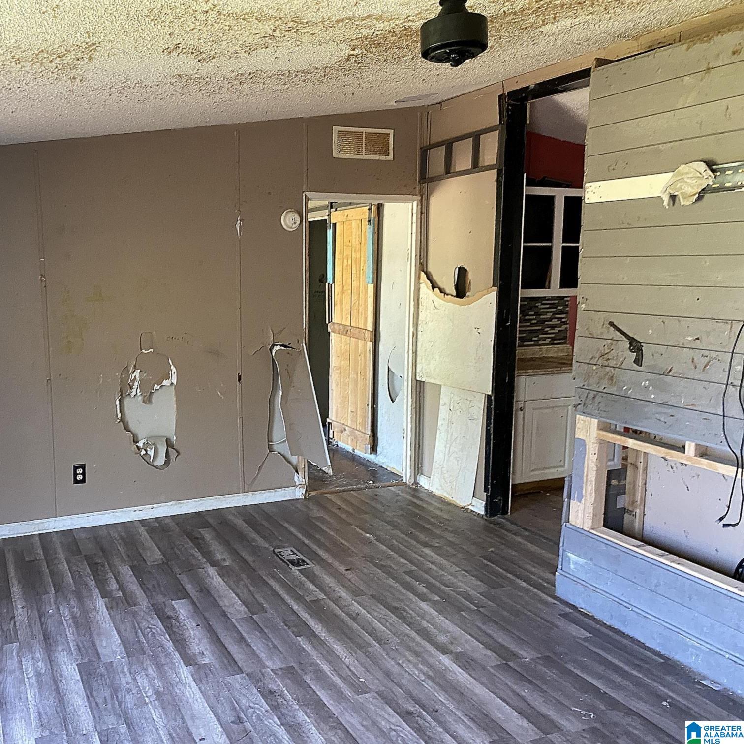 Homes for sale in Jasper, AL | 490 Gregory Road, Jasper, AL 35503 | MLS# 21454256