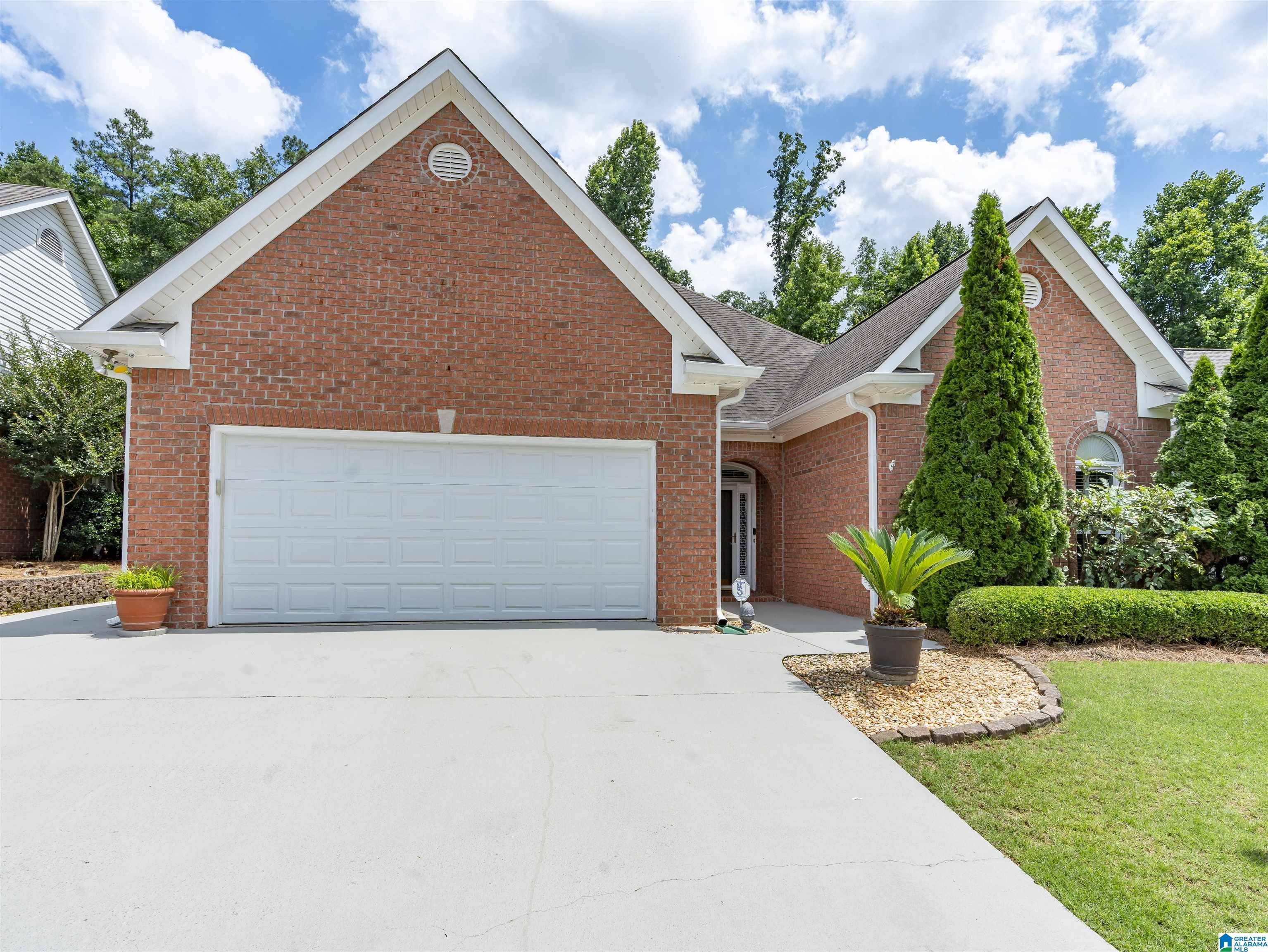 Photo 3 of Single family home for sale at 533 Talon Ct, Birmingham, AL 35242 | MLS# 21454263 | Listing updated on 2026-07-26
