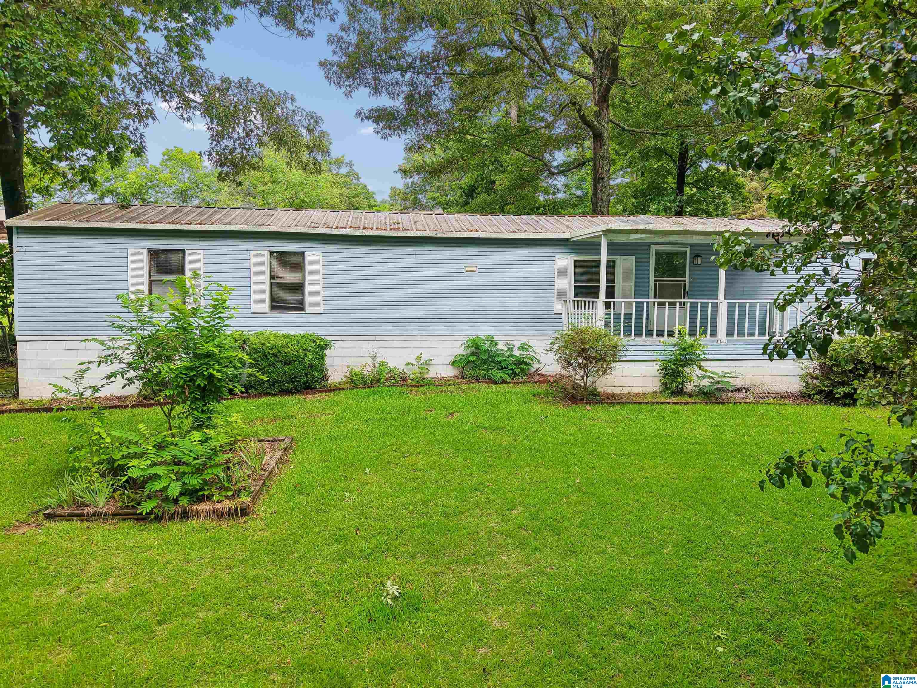 Homes for sale in Trussville, AL | 300 Huntsville Avenue, Trussville, AL 35173 | MLS# 21454282