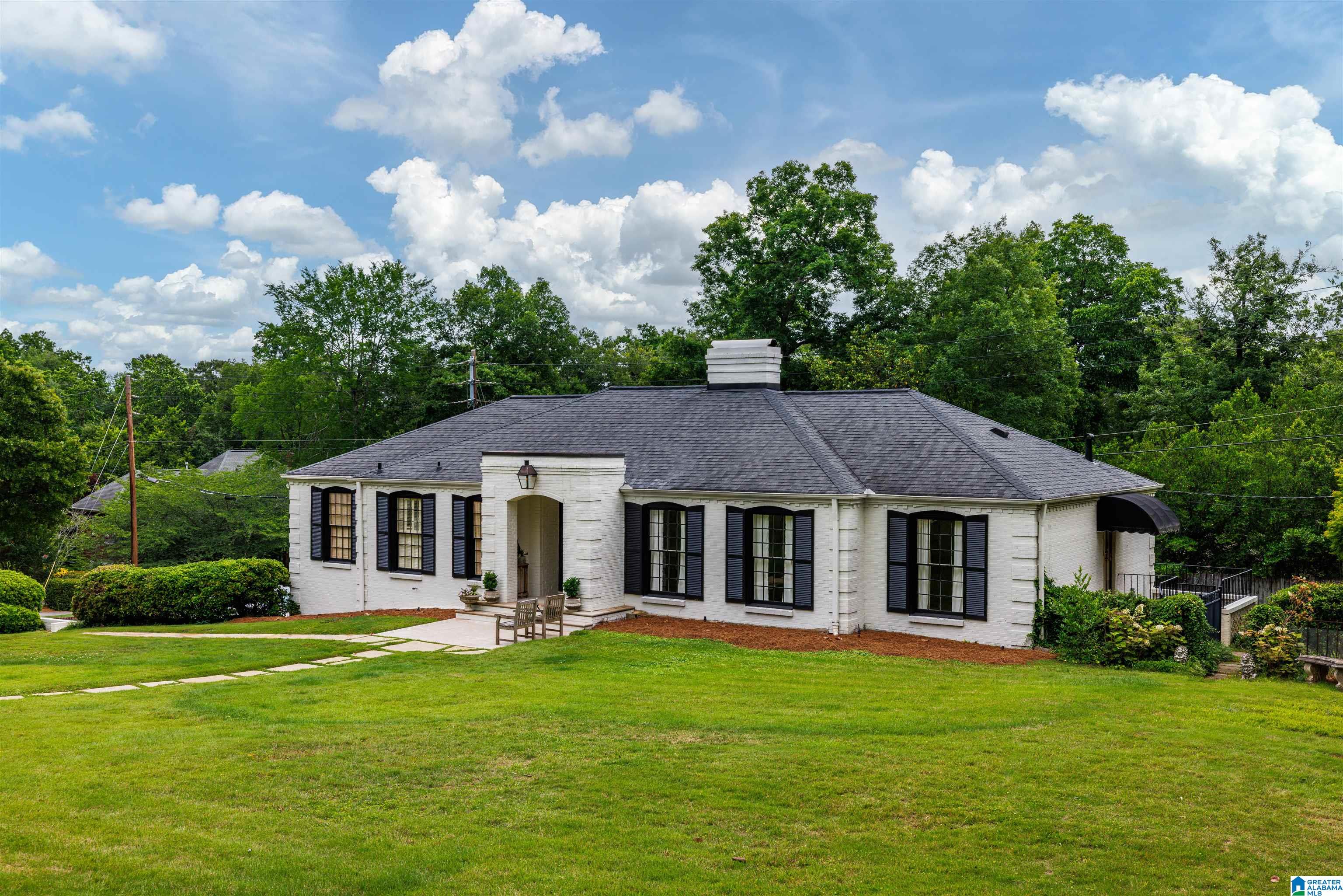 Homes for sale in Mountain Brk, AL | 3365 Spring Valley Court, Mountain Brk, AL 35223 | MLS# 21454295