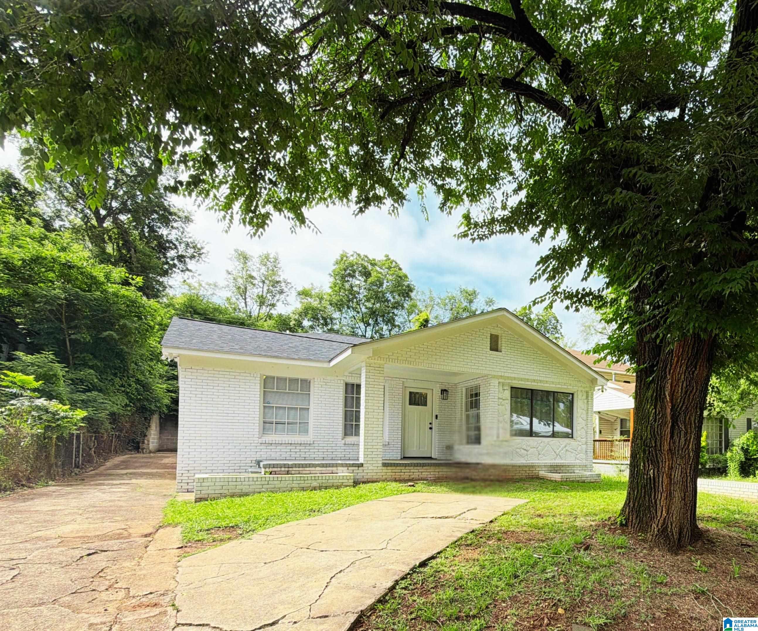 Photo 1 of Single family home for sale at 4605 Hillman Dr Sw, Birmingham, AL 35221 | MLS# 21454302 | Listing updated on 2026-06-18
