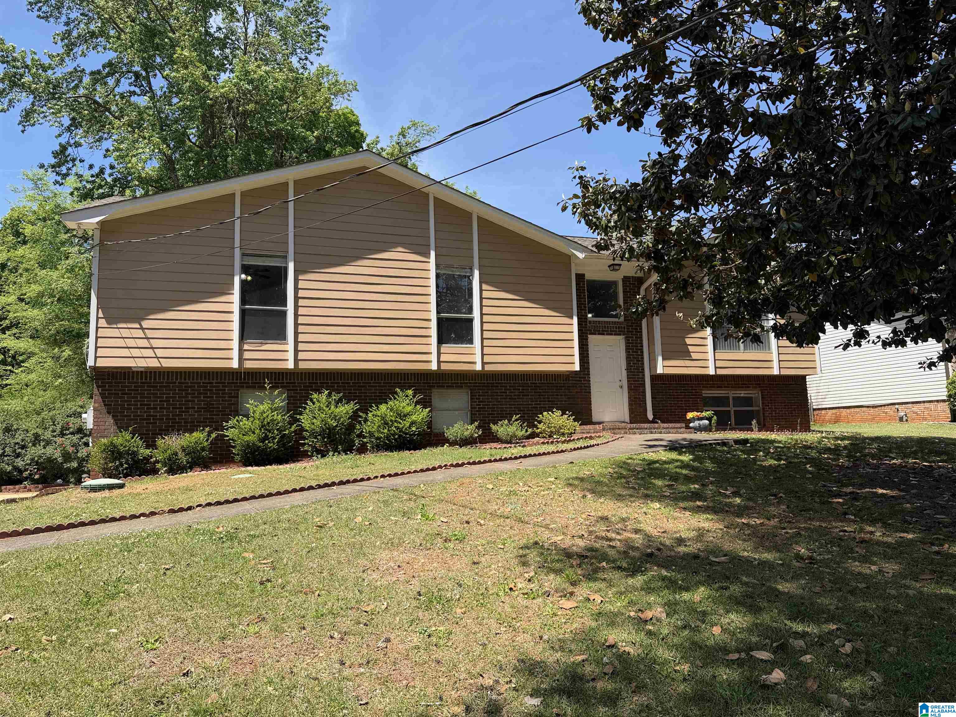 Homes for sale in Trussville, AL | 112 Pinebluff Trail, Trussville, AL 35173 | MLS# 21454305
