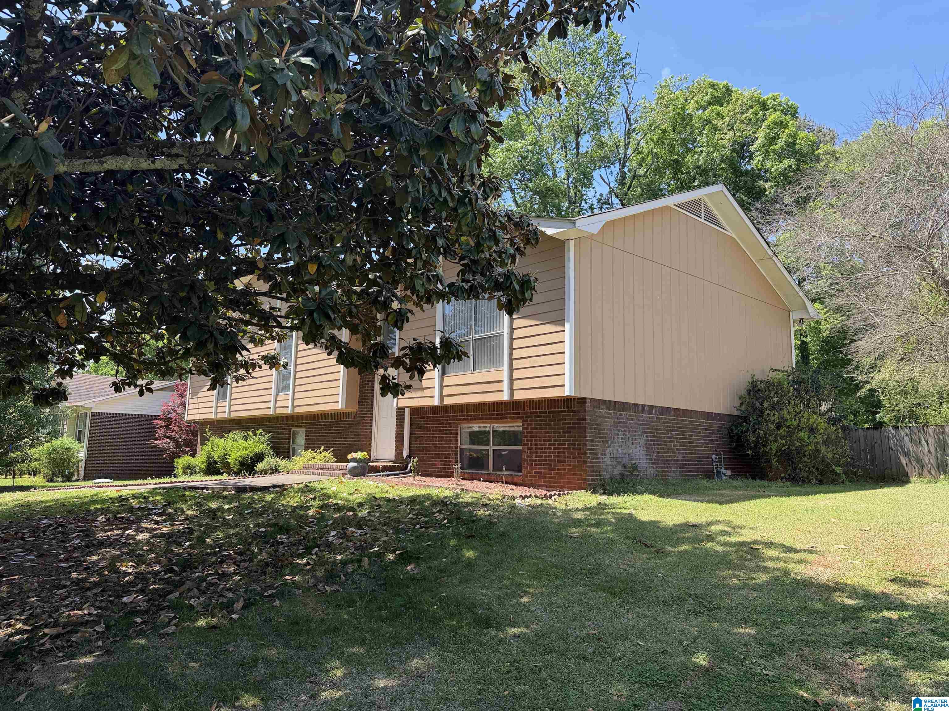 Homes for sale in Trussville, AL | 112 Pinebluff Trail, Trussville, AL 35173 | MLS# 21454305