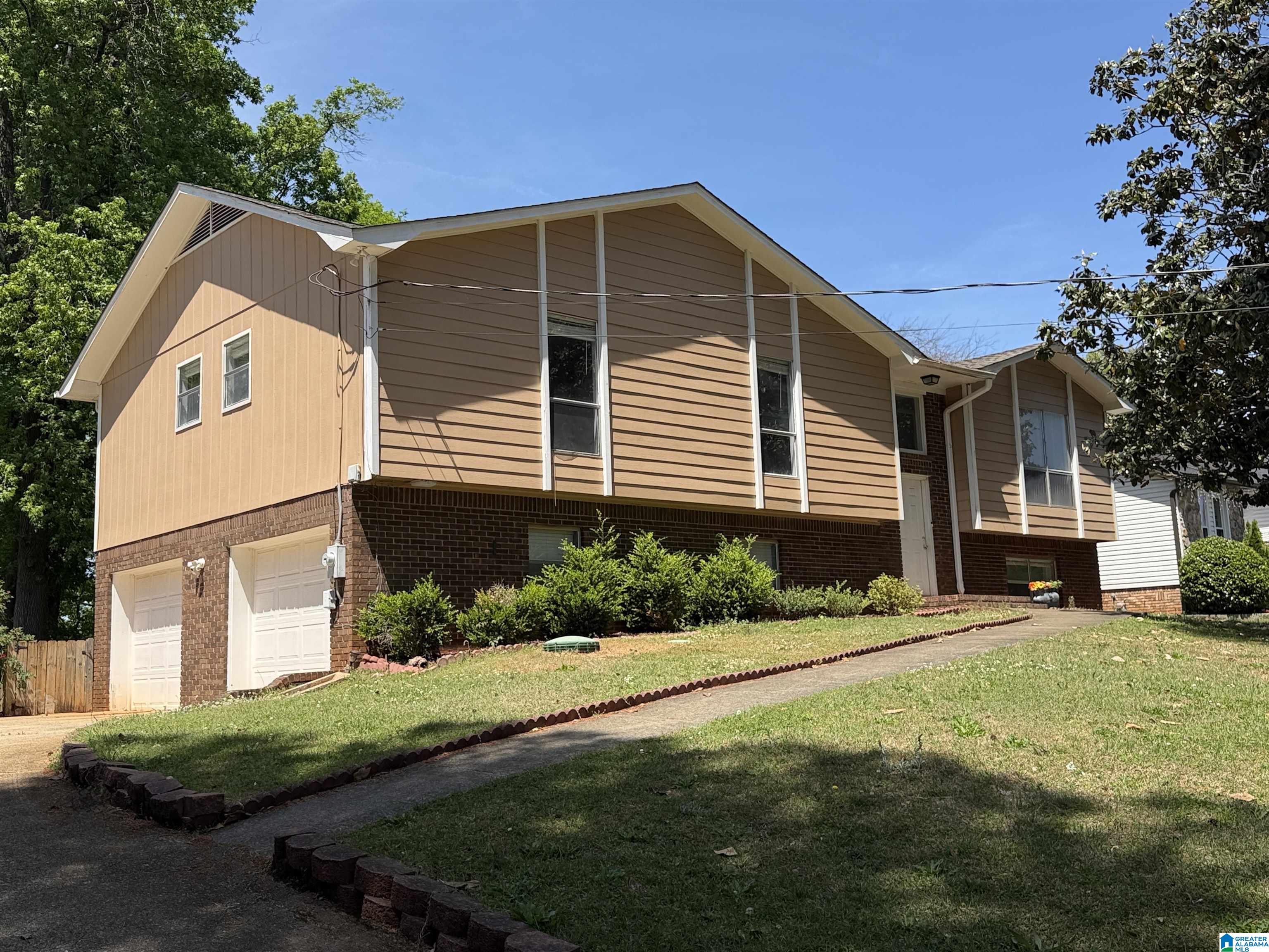 Homes for sale in Trussville, AL | 112 Pinebluff Trail, Trussville, AL 35173 | MLS# 21454305