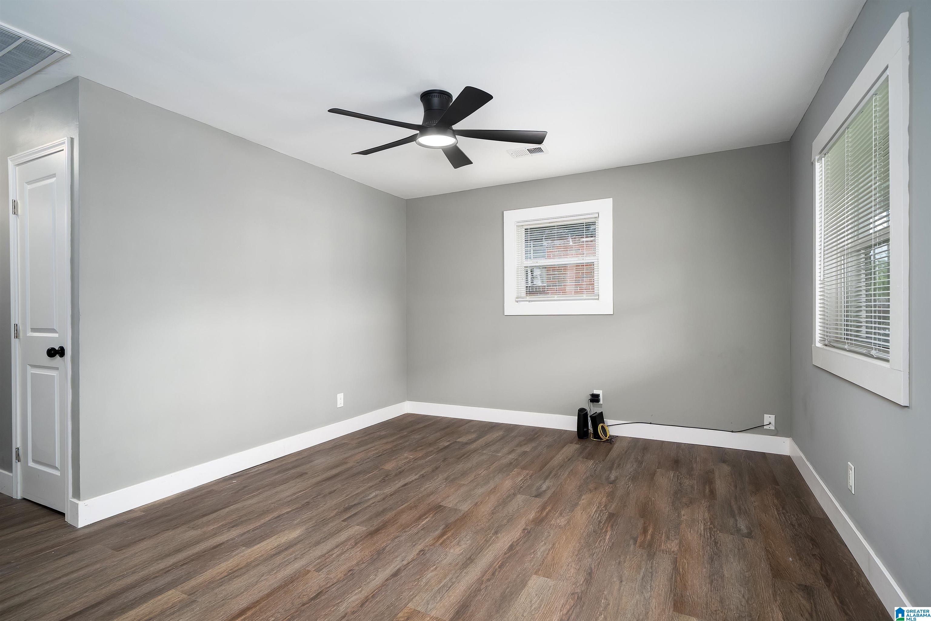 Photo 3 of Single family home for sale at 3329 32nd Place N, Birmingham, AL 35207 | MLS# 21454311 | Listing updated on 2026-07-16