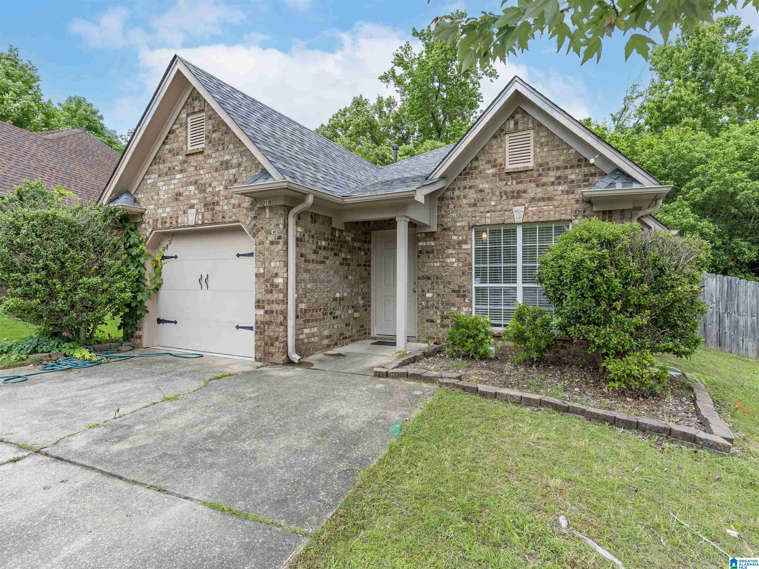 Photo 1 of Single family home for sale at 2119 Willow Glenn Dr, Birmingham, AL 35215 | MLS# 21454330 | Listing updated on 2026-07-30