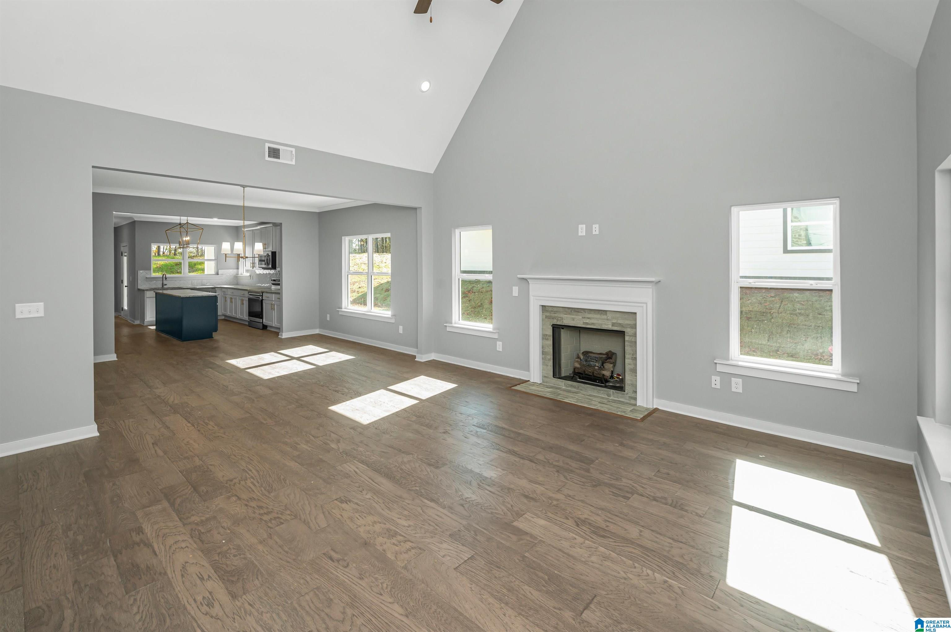 Photo 4 of Single family home for sale at 452 Wishford Cir, Helena, AL 35080 | MLS# 21454352 | Listing updated on 2026-09-17