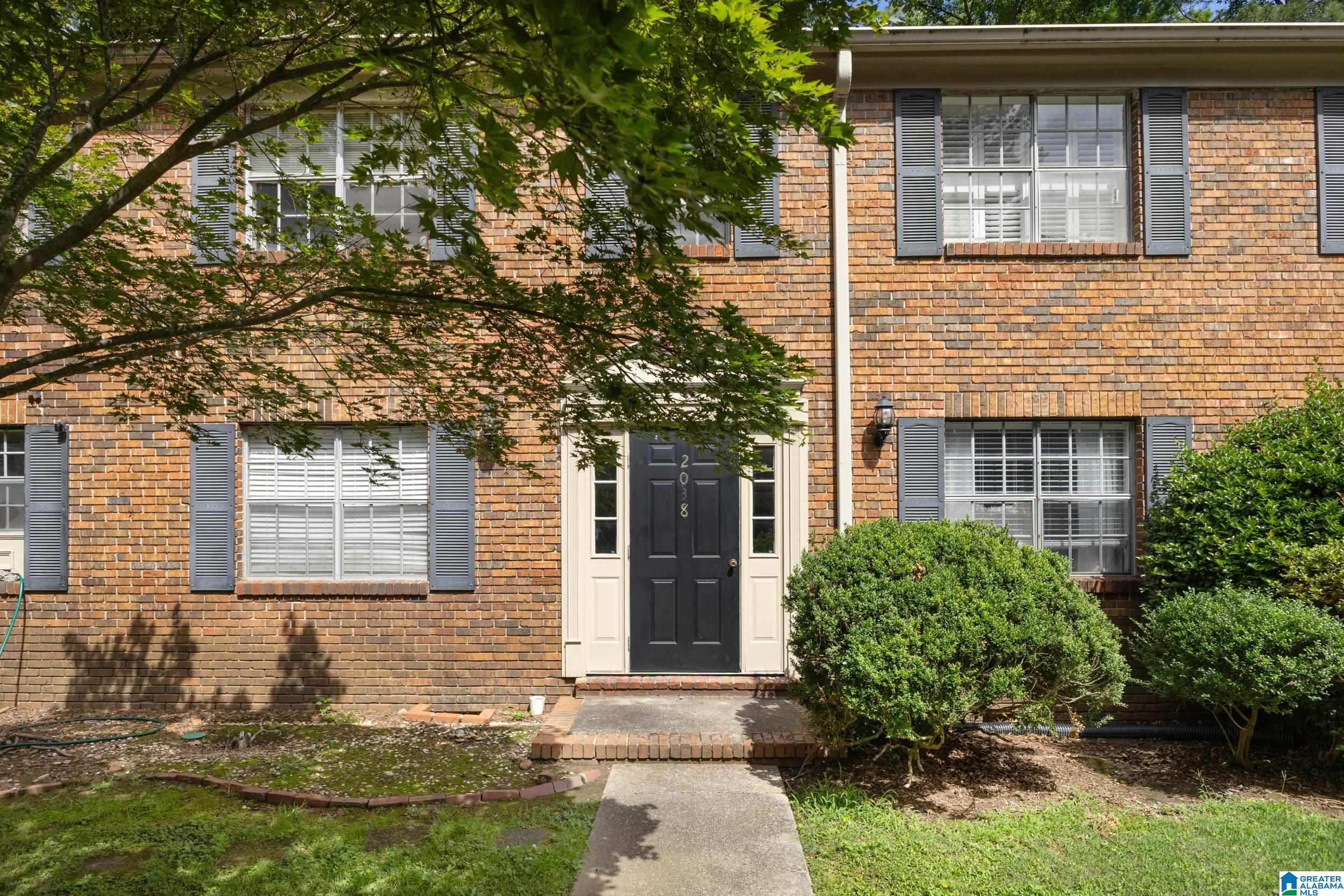Homes for sale in Vestavia Hills, AL | 2038 Montreat Circle #D, Vestavia Hills, AL 35216 | MLS# 21454355