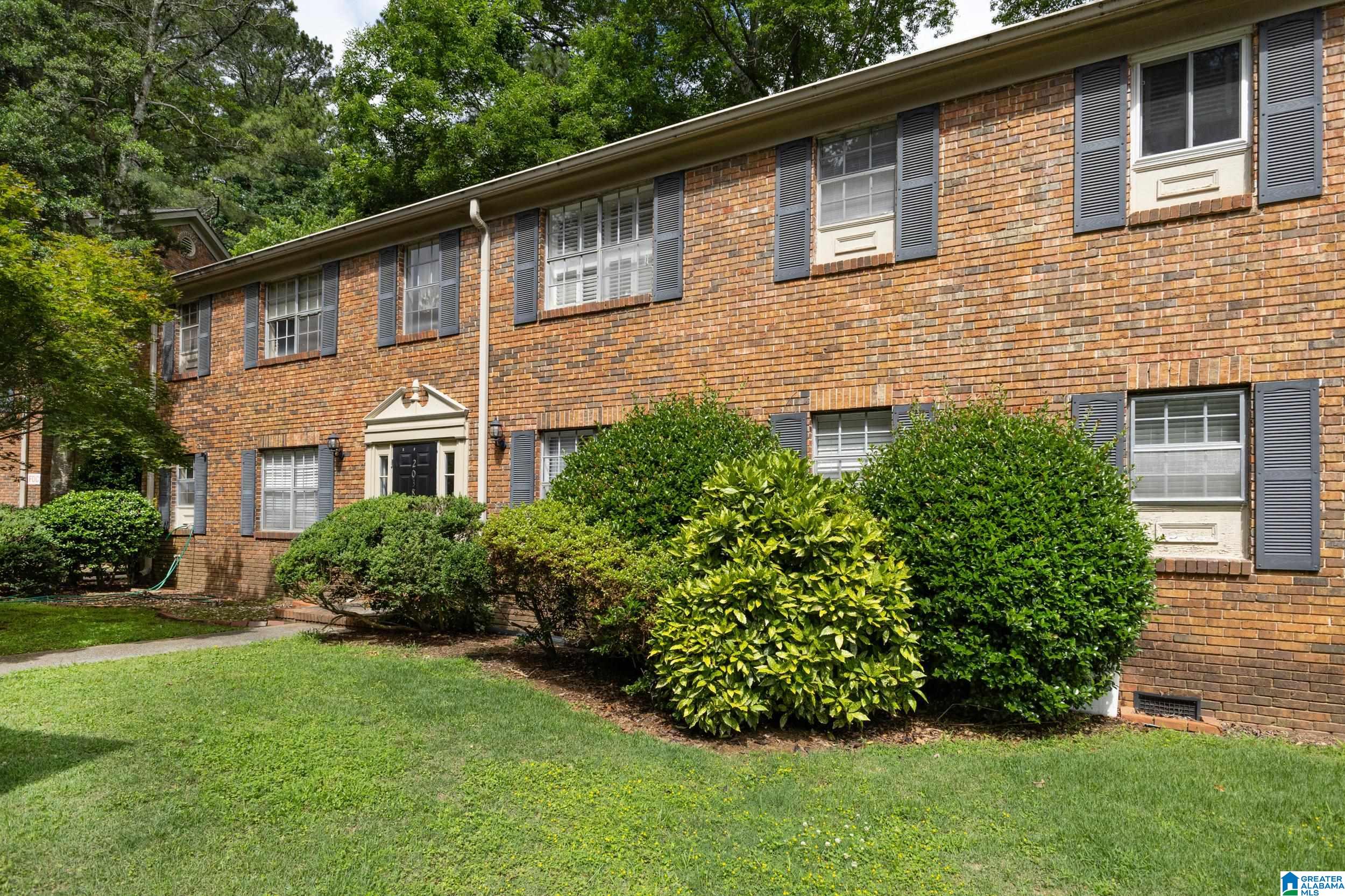 Homes for sale in Vestavia Hills, AL | 2038 Montreat Circle #D, Vestavia Hills, AL 35216 | MLS# 21454355