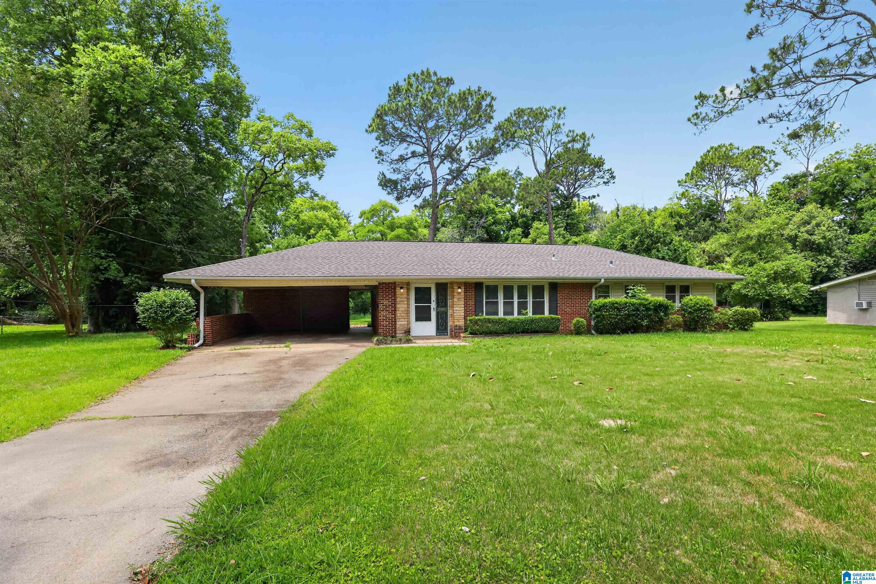 Photo 3 of Single family home for sale at 2758 S Colonial Dr, Montgomery, AL 36111 | MLS# 21454367 | Listing updated on 2026-07-17