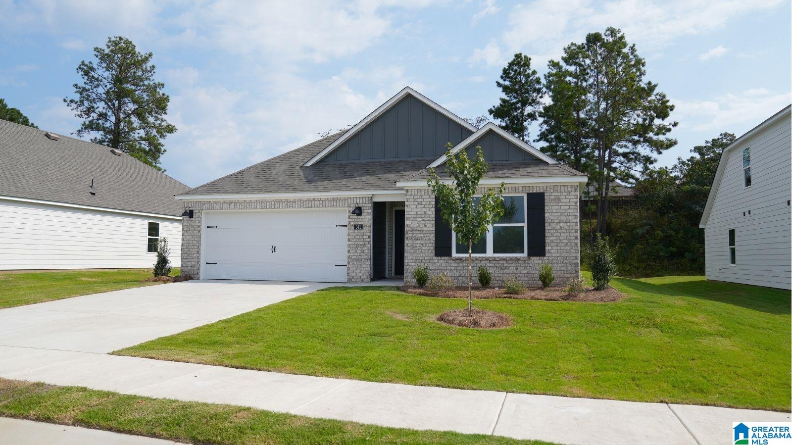 Photo 2 of Single family home for sale at 341 Oakmont Cir, Calera, AL 35040 | MLS# 21454387 | Listing updated on 2026-08-28
