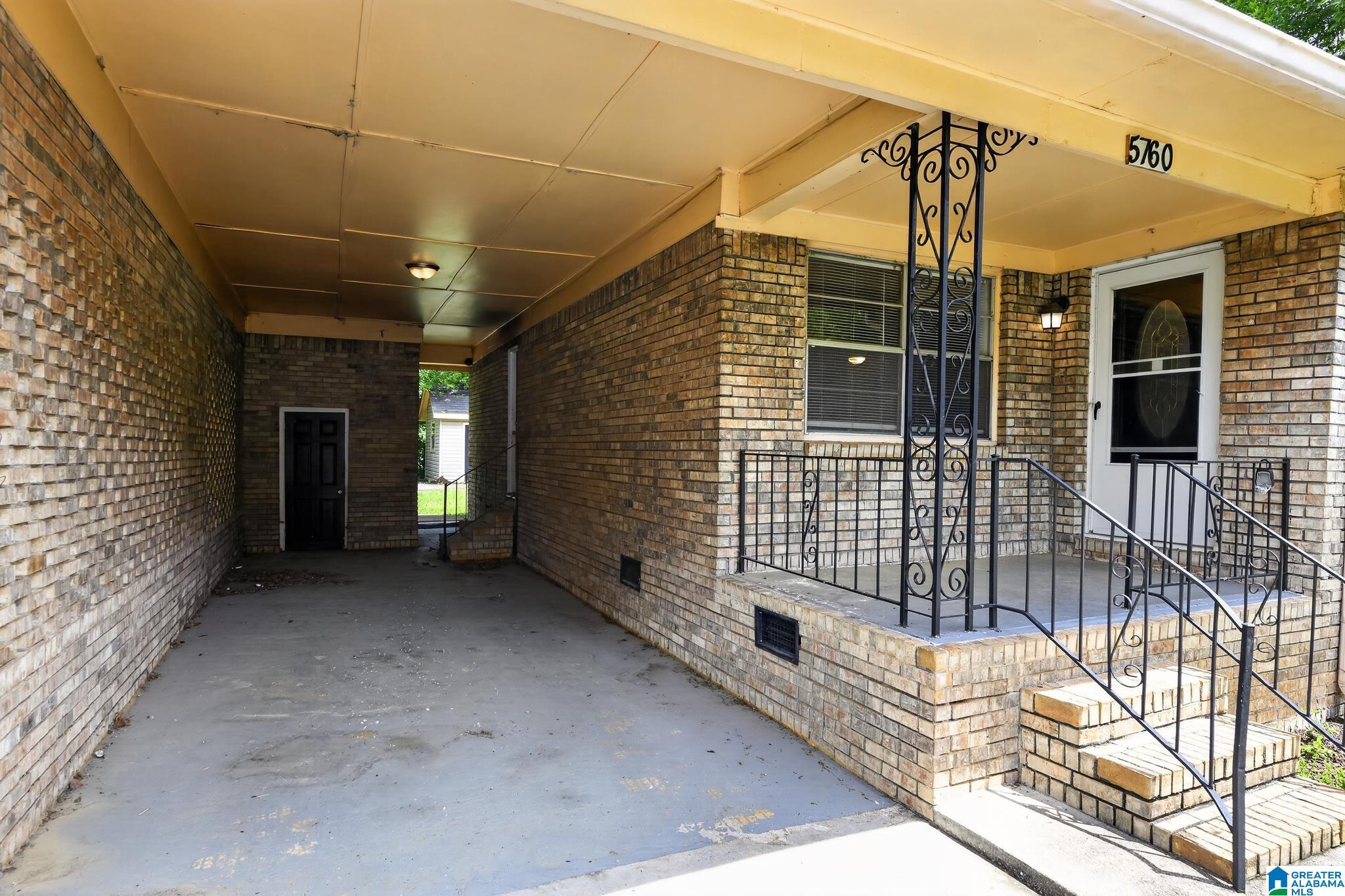 Photo 4 of Single family home for sale at 5760 King Dr, Birmingham, AL 35228 | MLS# 21454407 | Listing updated on 2026-09-10