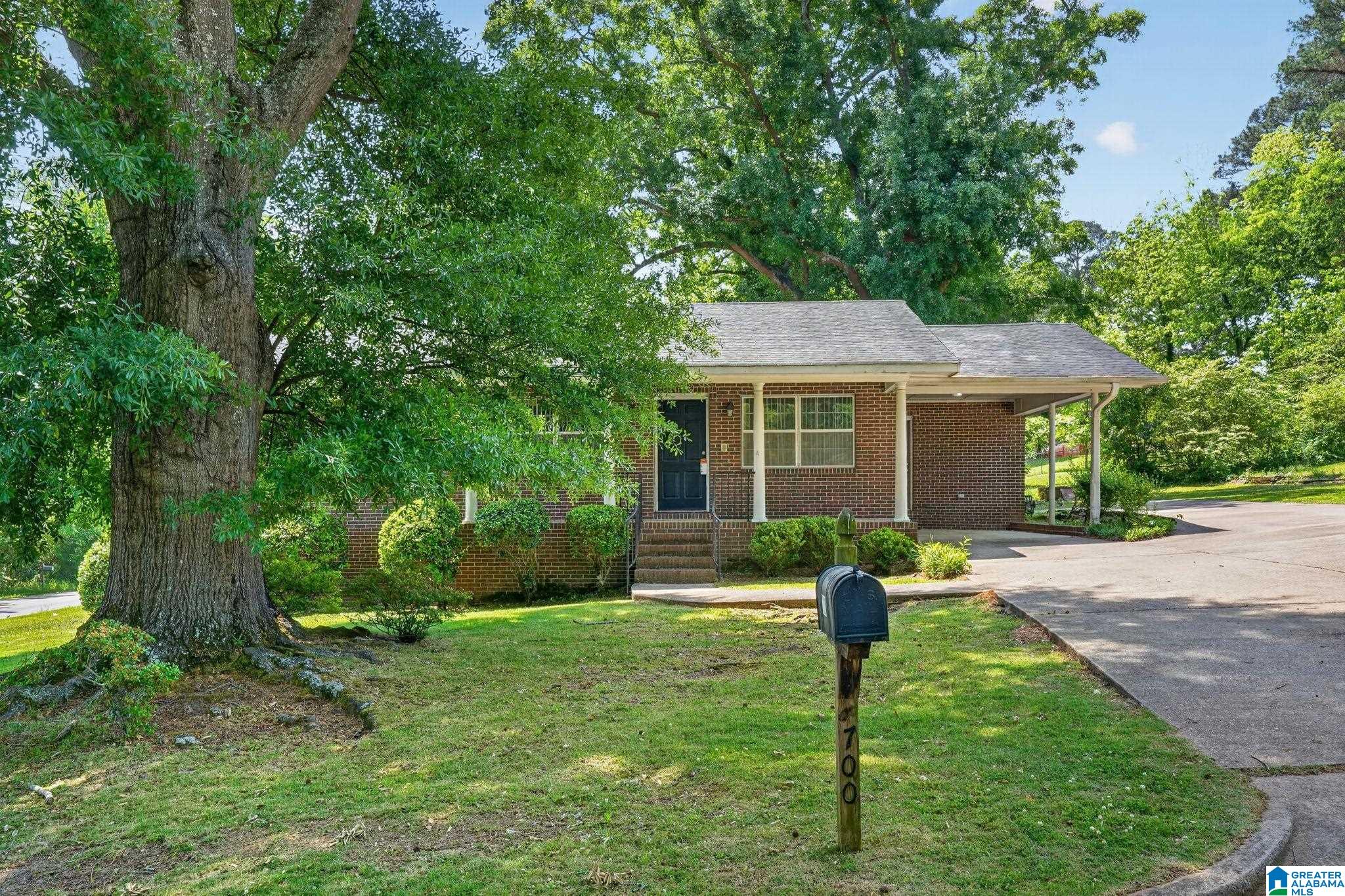 Photo 3 of Sale Pending at 700 Twin Ridge Dr, Bessemer, AL 35020 | MLS# 21454416 | Listing updated on 2026-08-18