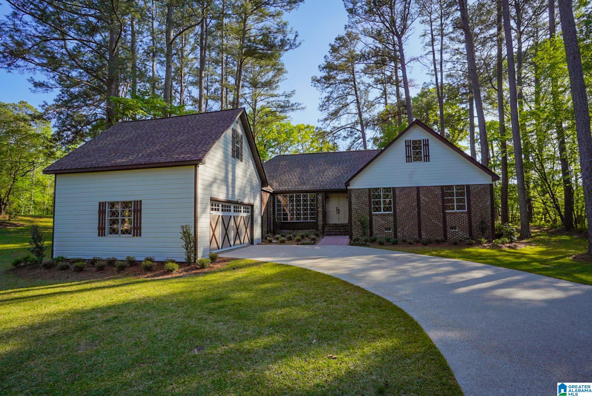 2nd image of 520 Julianne Dr, Leeds, AL 35094 | MLS# 21454427