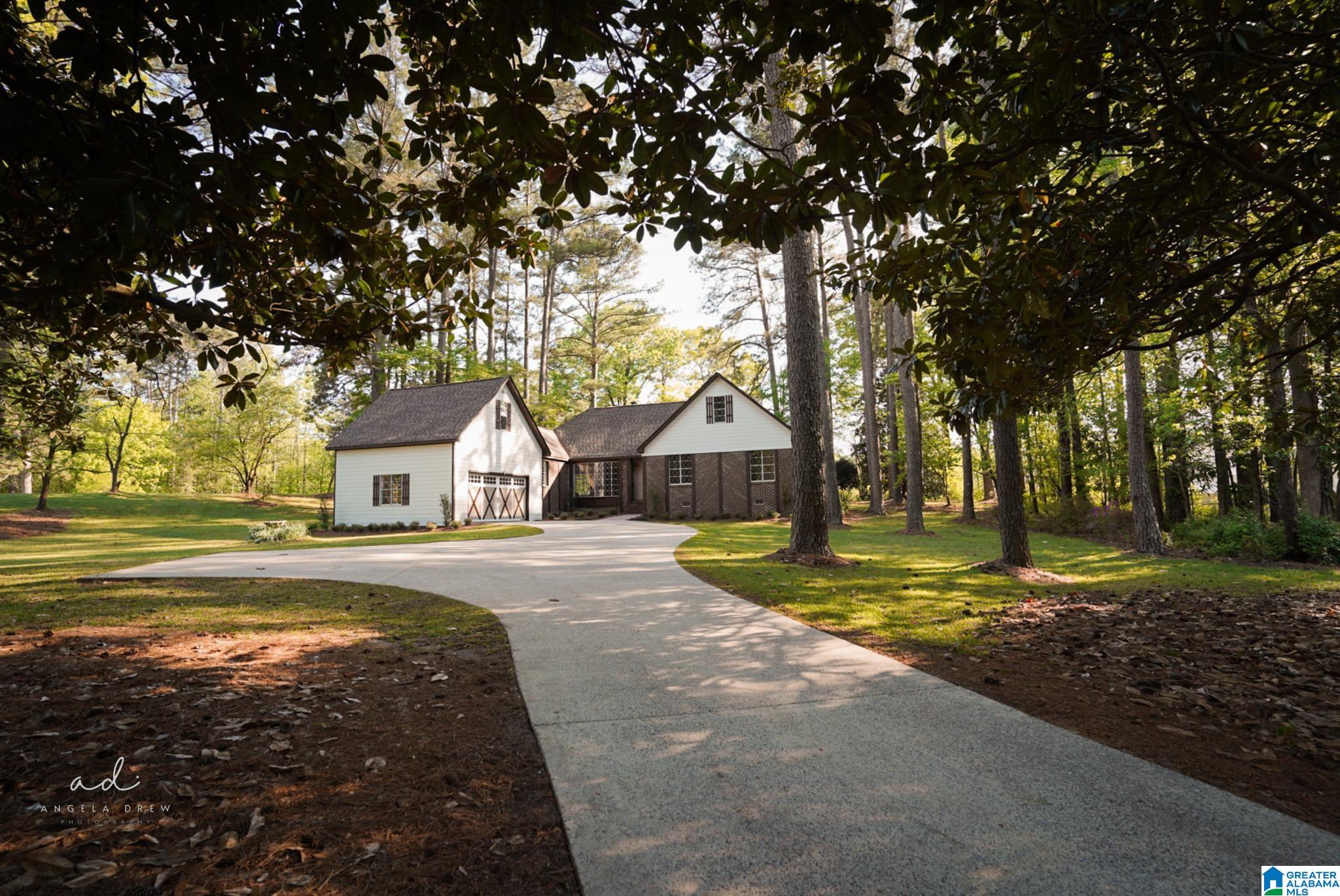 4th image of 520 Julianne Dr, Leeds, AL 35094 | MLS# 21454427