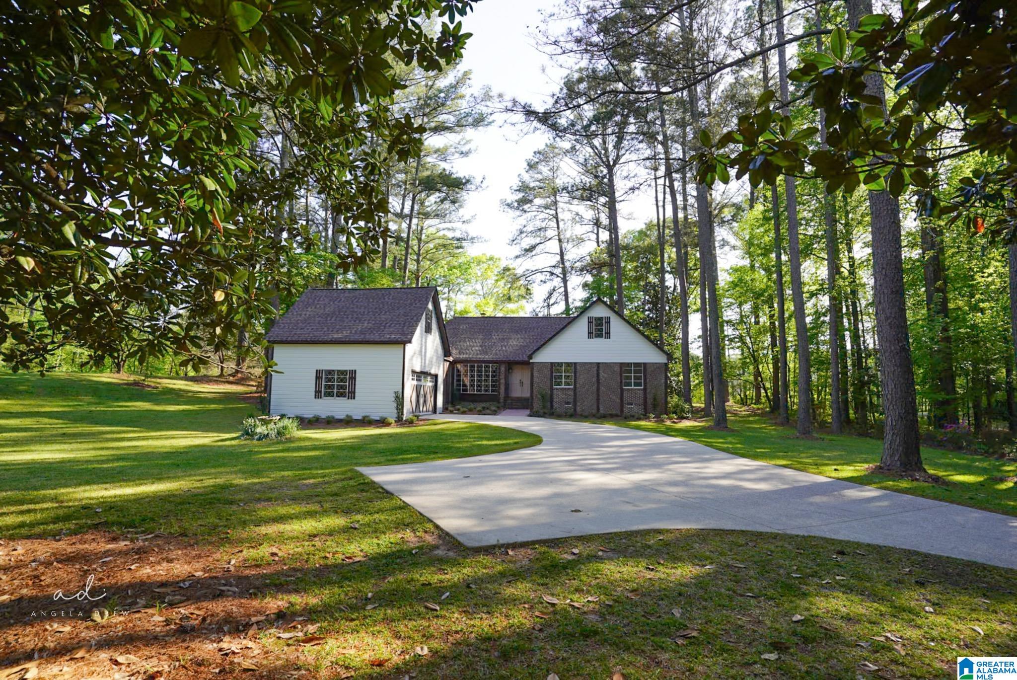 5th image of 520 Julianne Dr, Leeds, AL 35094 | MLS# 21454427