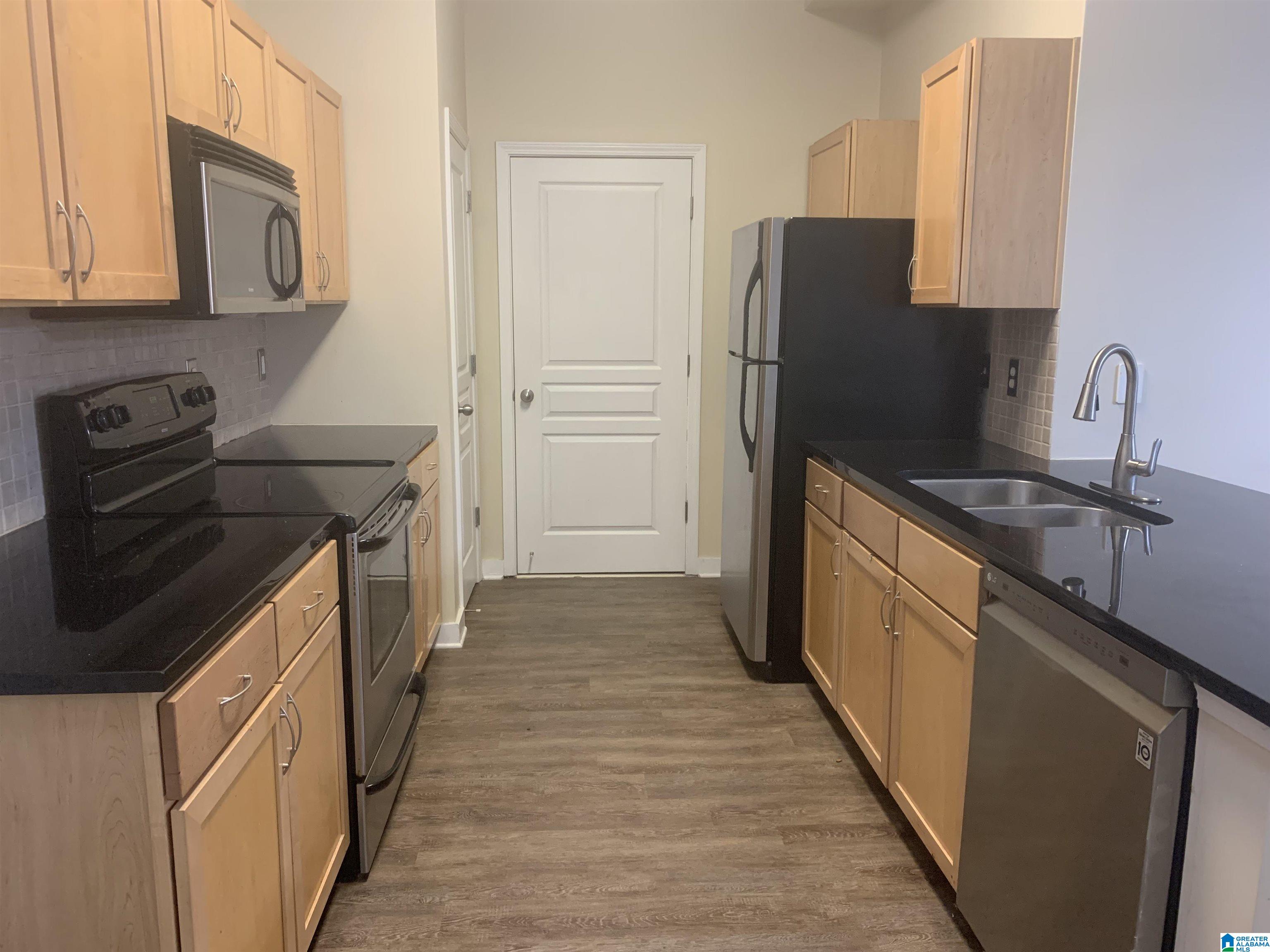 Homes for sale in Birmingham, AL | 2020 5Th Avenue S #140, Birmingham, AL 35233 | MLS# 21454446