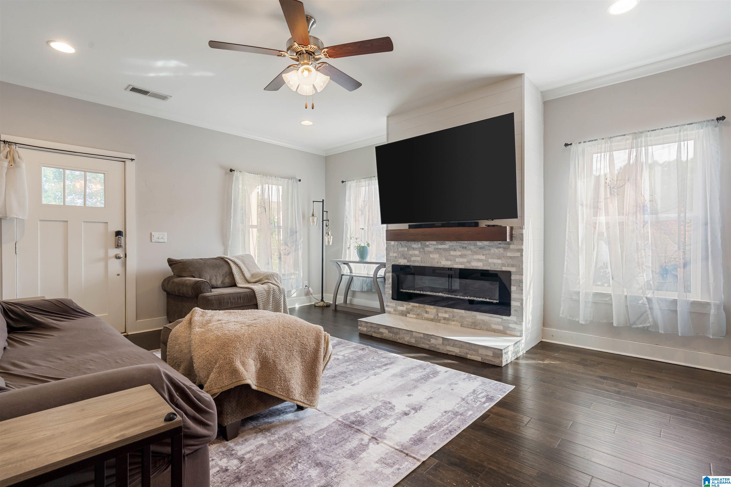 3rd image of 1009 Camellia Ridge Dr, Pelham, AL 35124 | MLS# 21454457