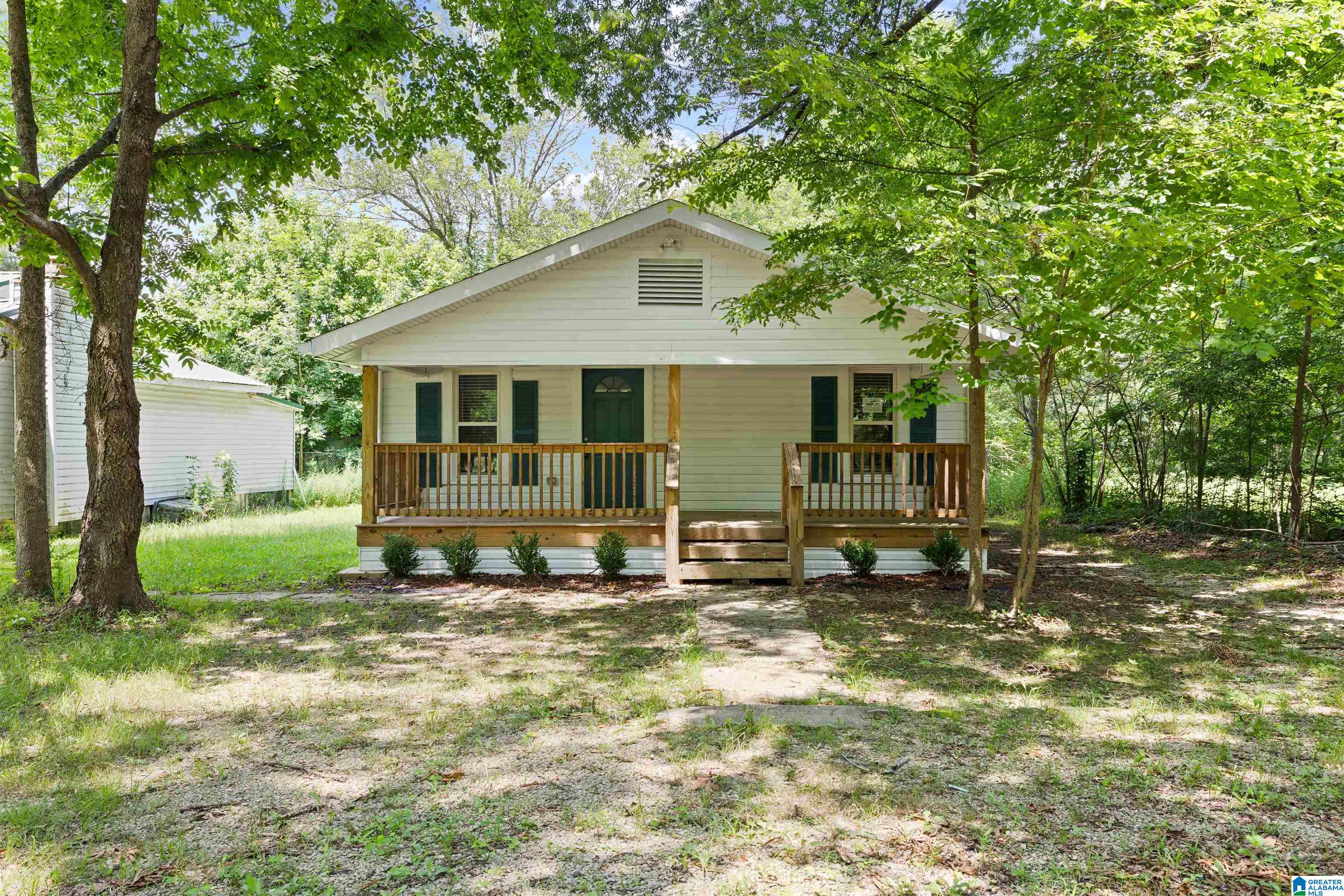 Photo 2 of Sale Pending at 2112 Cumberland Rd, Bessemer, AL 35022 | MLS# 21454492 | Listing updated on 2026-08-21