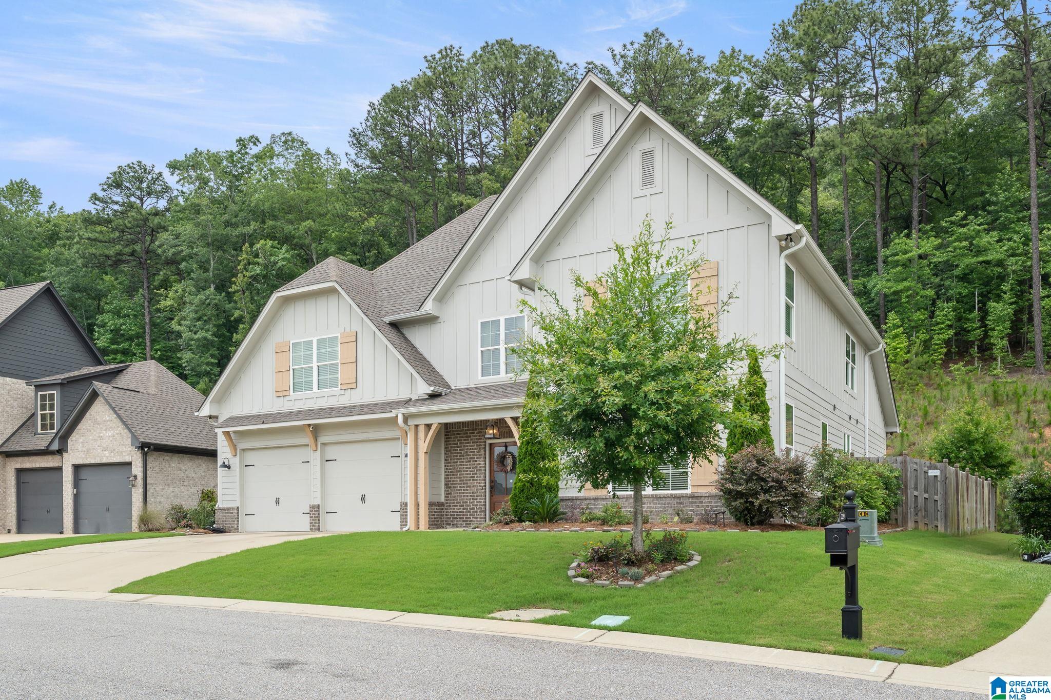 3rd image of 225 Kinross Circle, Pelham, AL 35124 | MLS# 21454502