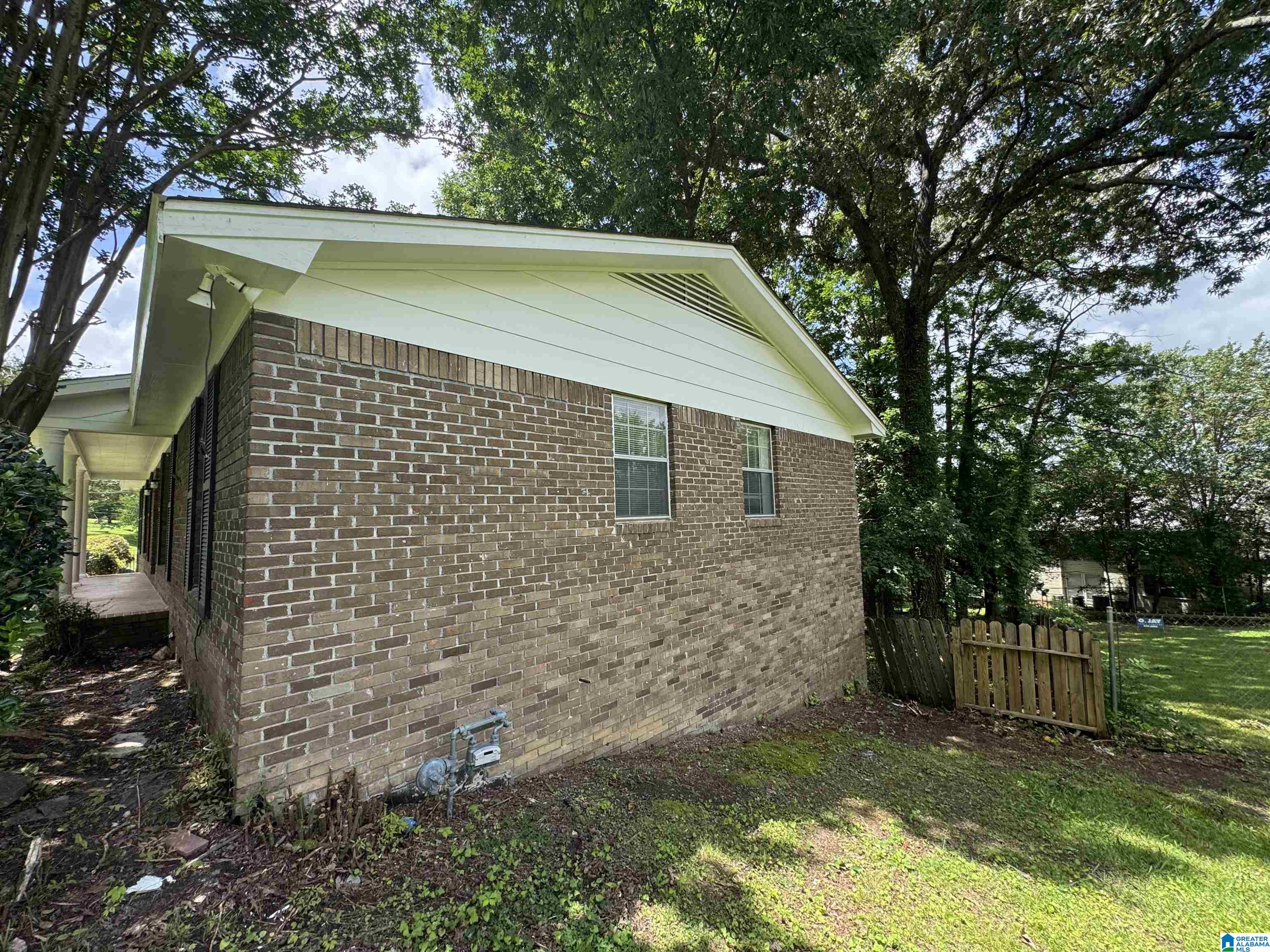 Photo 3 of Sale Pending at 2312 6th Place Nw, Center Point, AL 35215 | MLS# 21454532 | Listing updated on 2026-09-04
