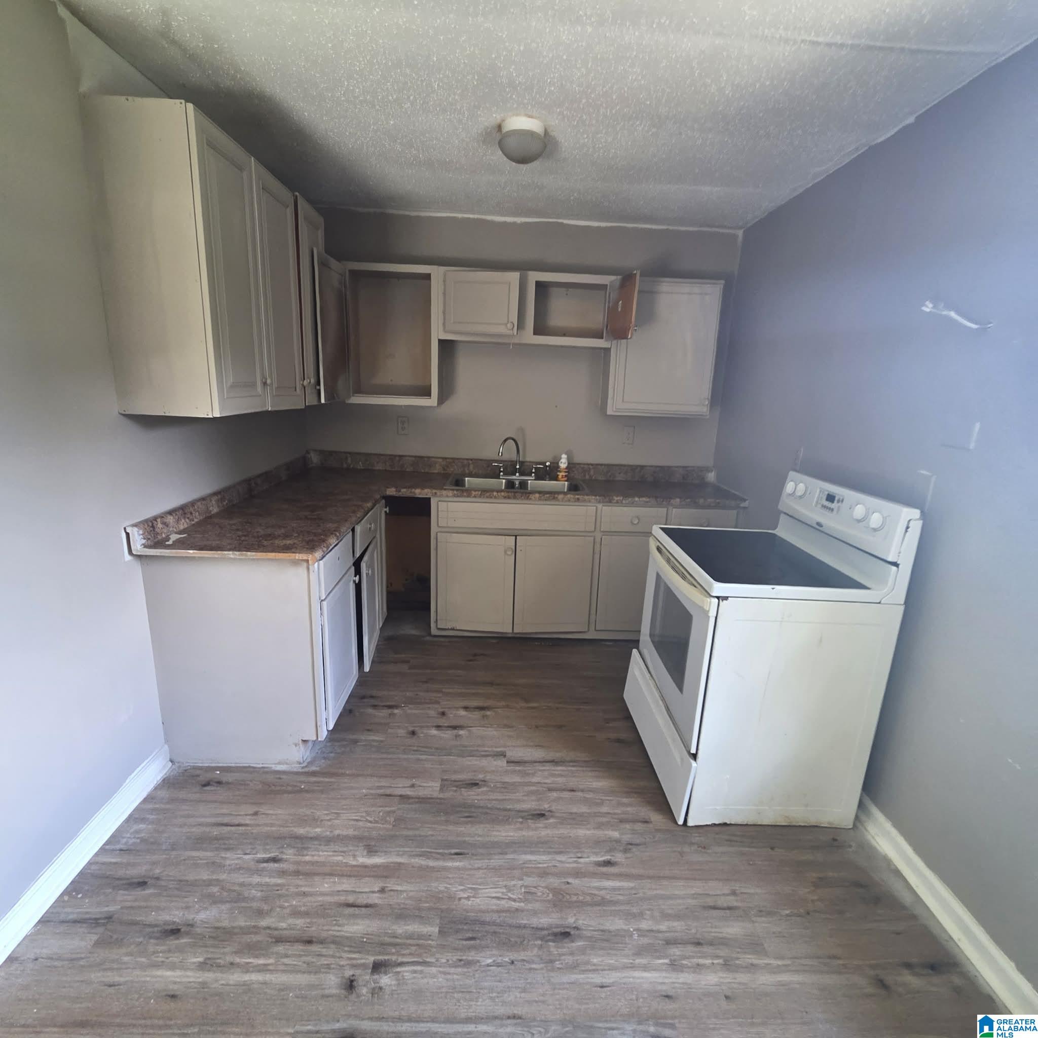 Photo 4 of Sale Pending at 4317 Meridith St, Birmingham, AL 35207 | MLS# 21454543 | Listing updated on 2026-09-08